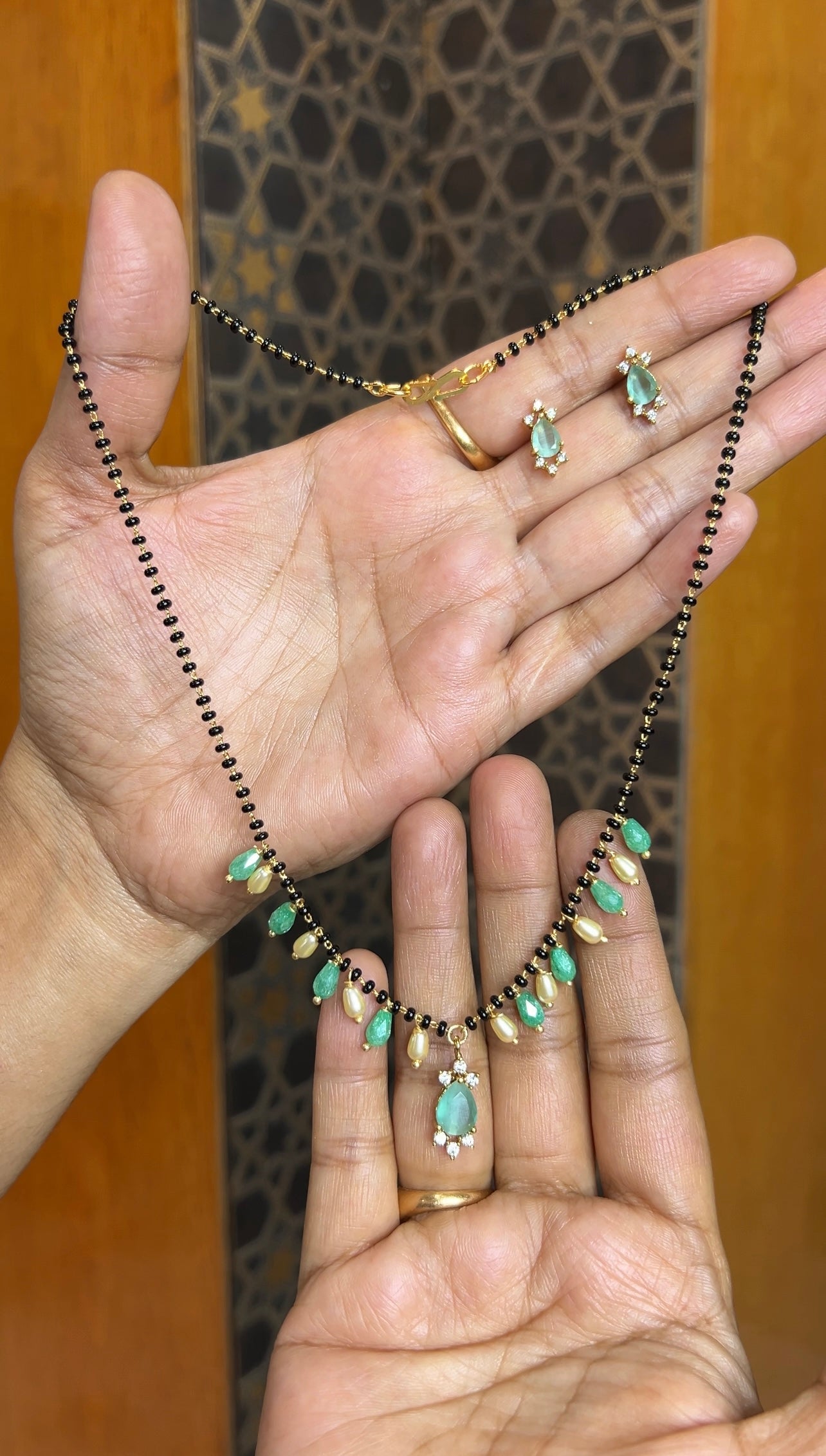 Black beads 16inches BB072