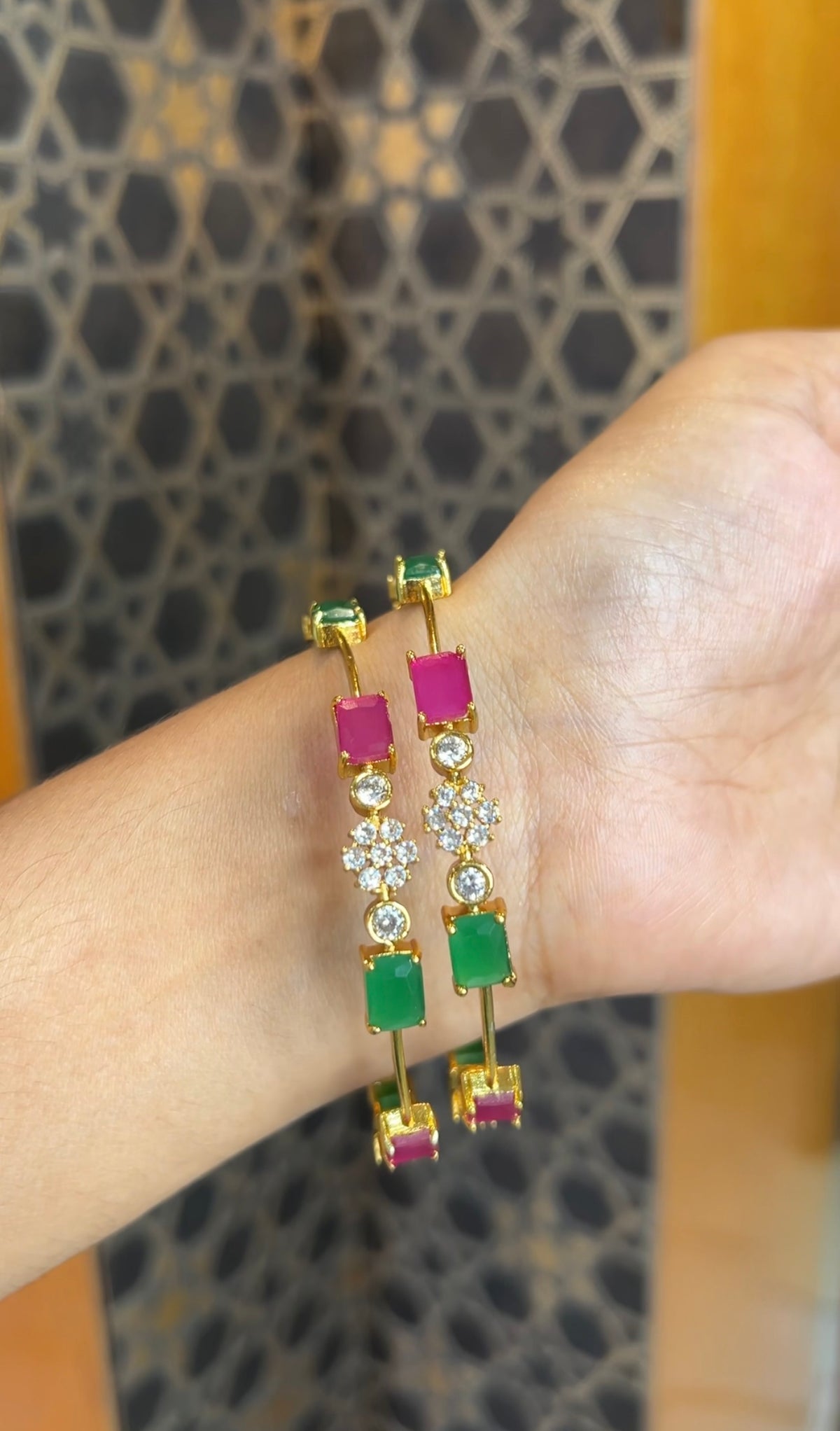 Bangles CZB015