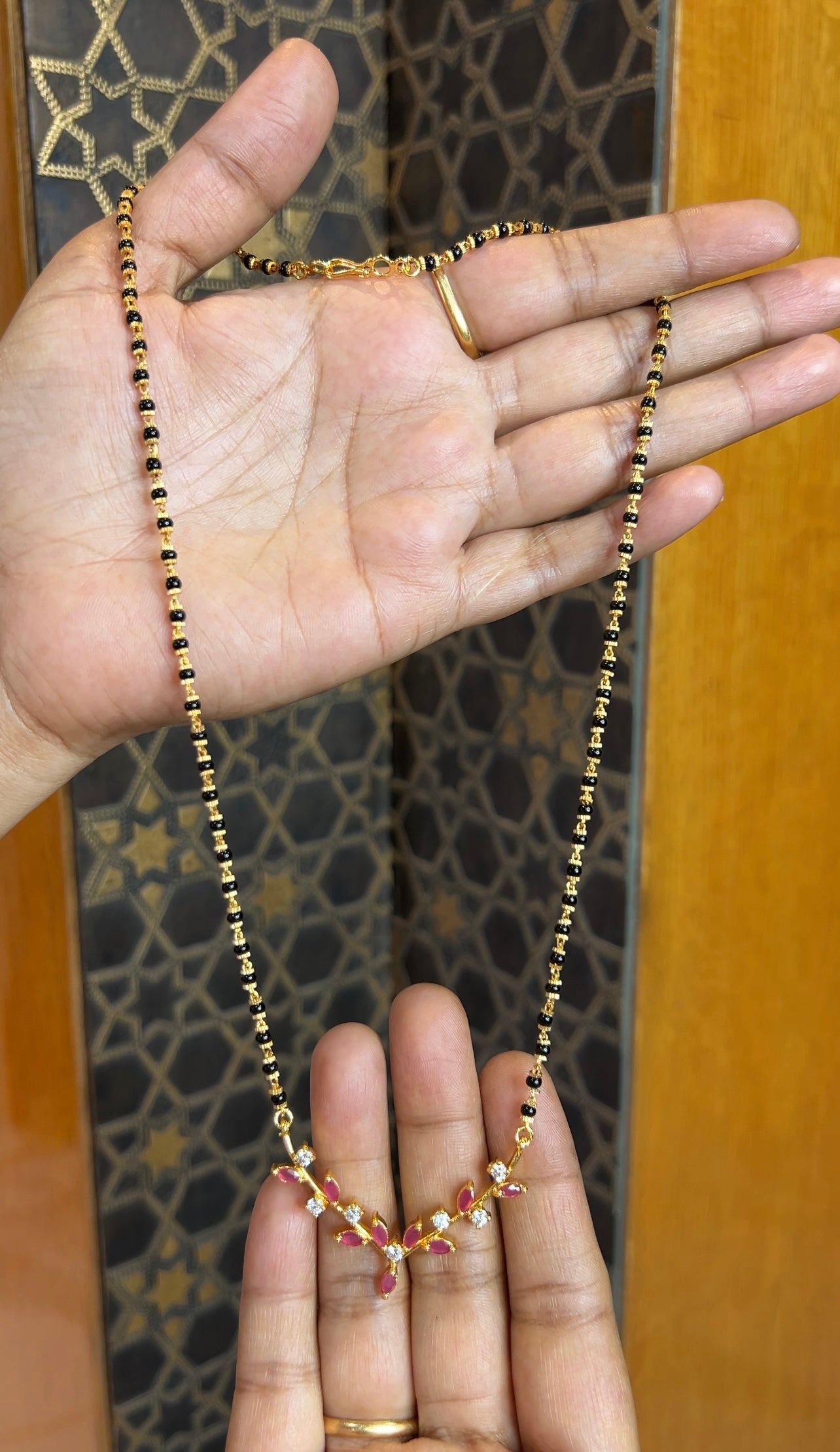 Black beads 22inches BB087