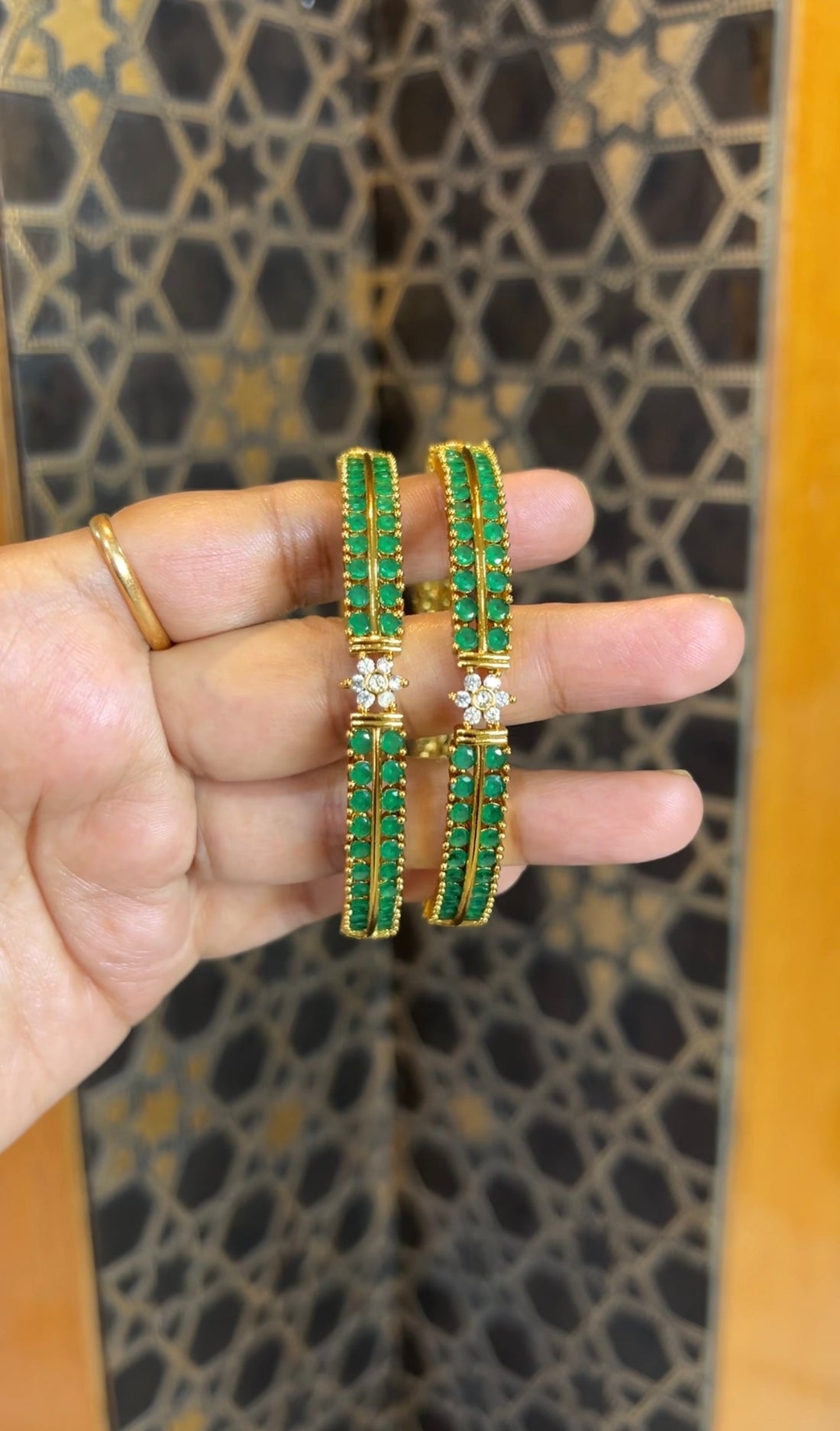 Bangles CZB010