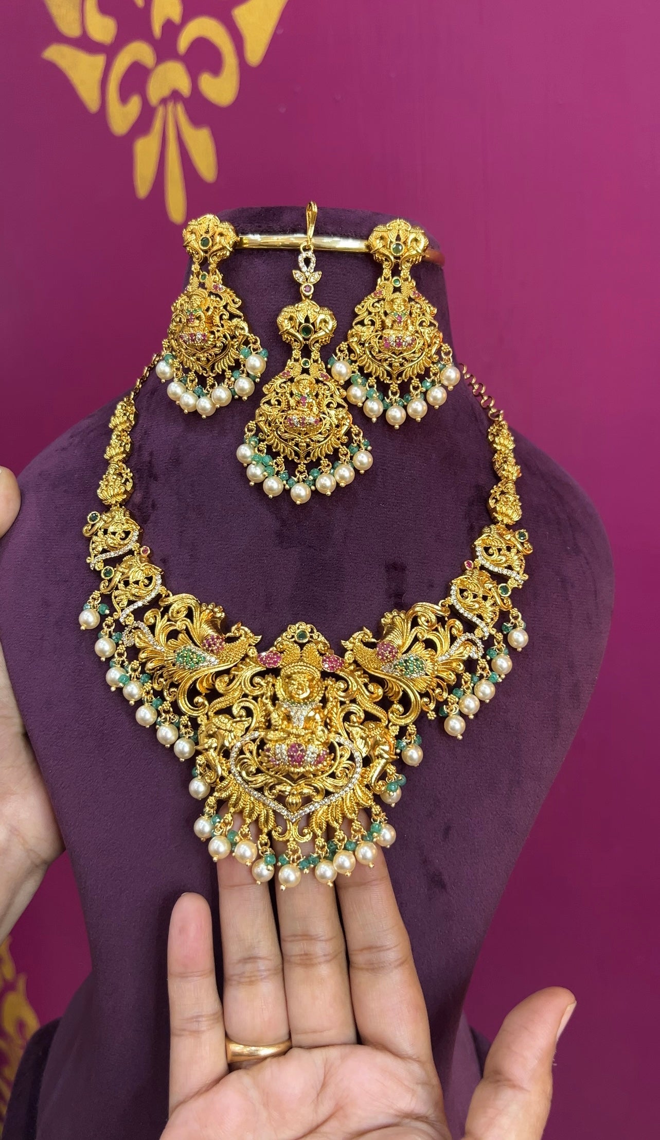 NAKSHI NECKLACE NK063