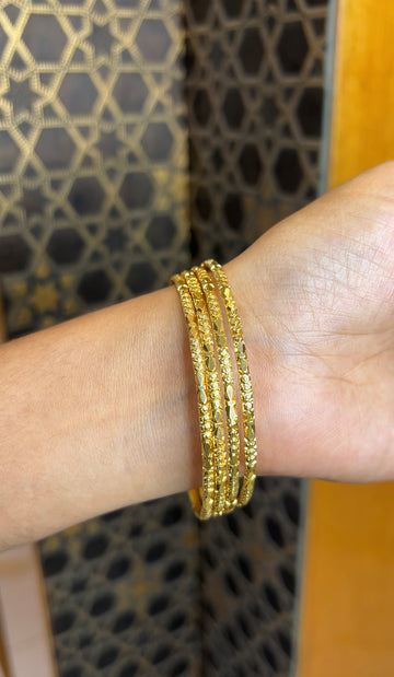 Bangles BNG012