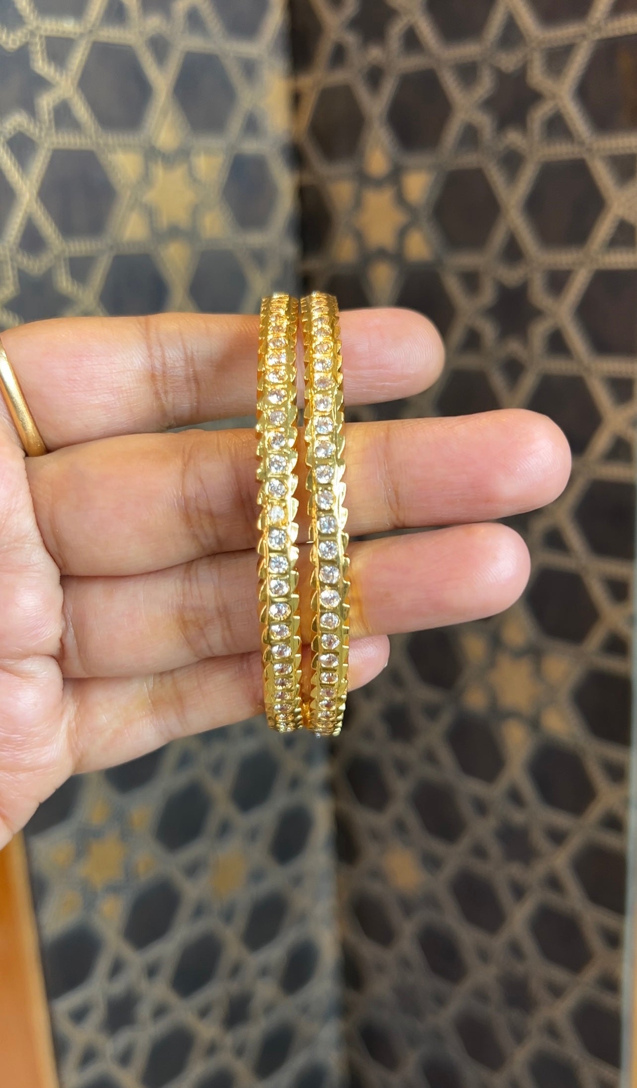 Bangles CZB007