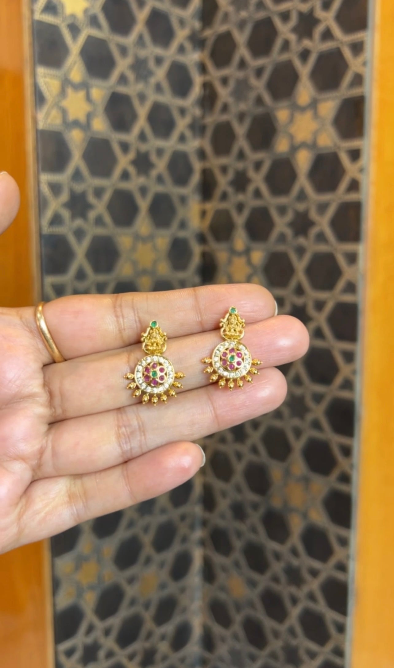 Earrings ER188