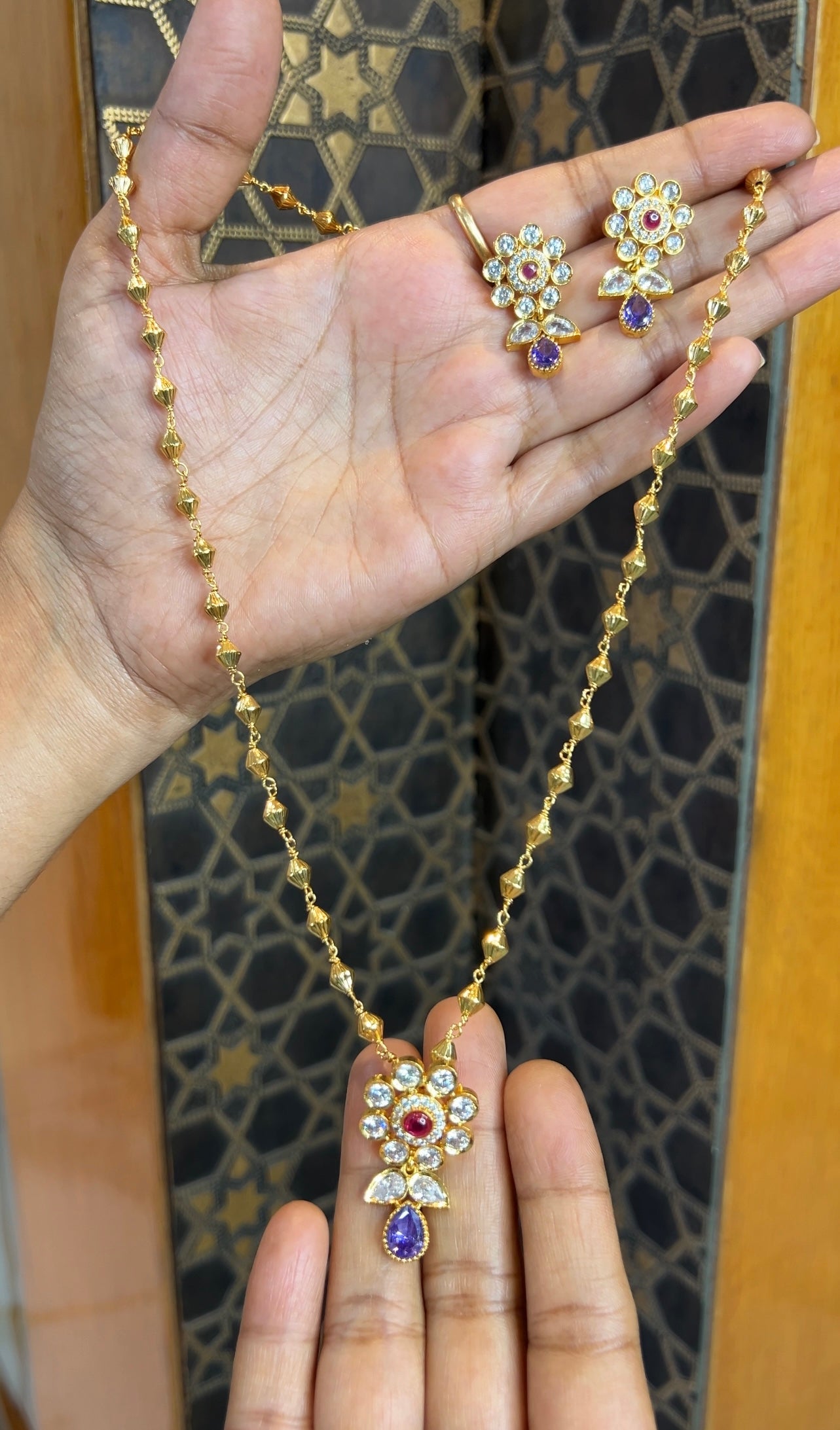Chain with locket set 18inches BCH066