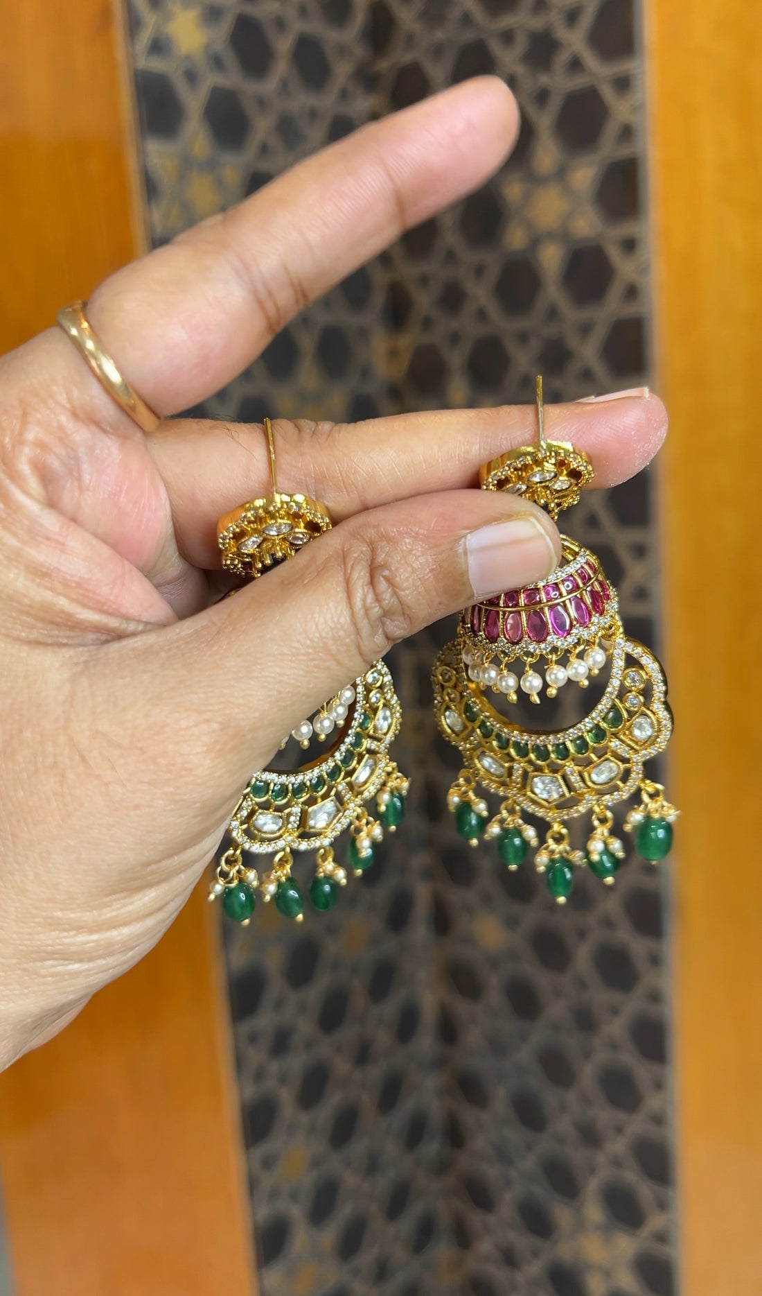 Earrings ER222