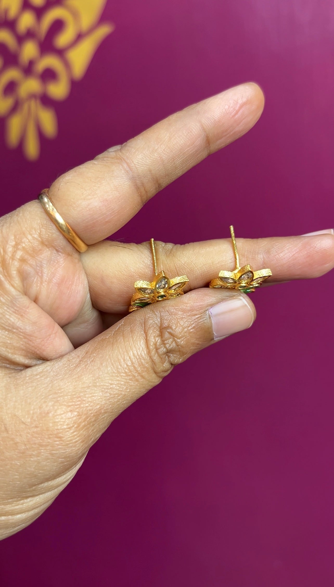 Earrings ER181