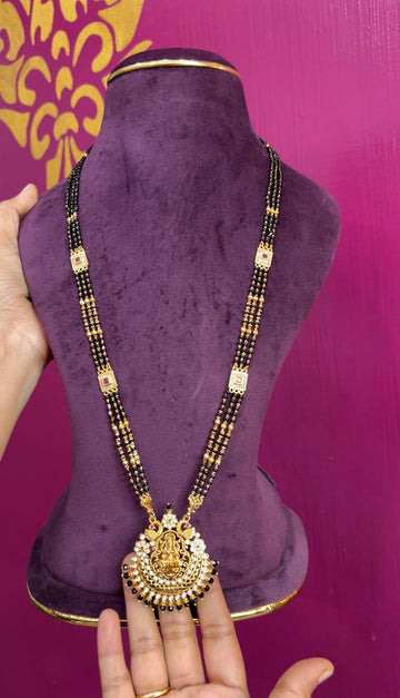 Black beads 26 inches BB021