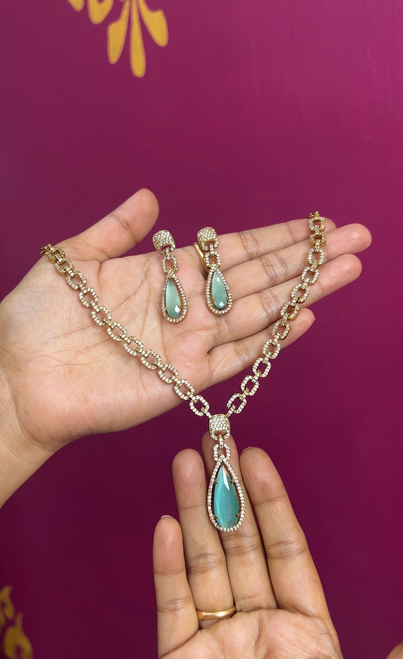 Mehendi Victorian necklace NK065