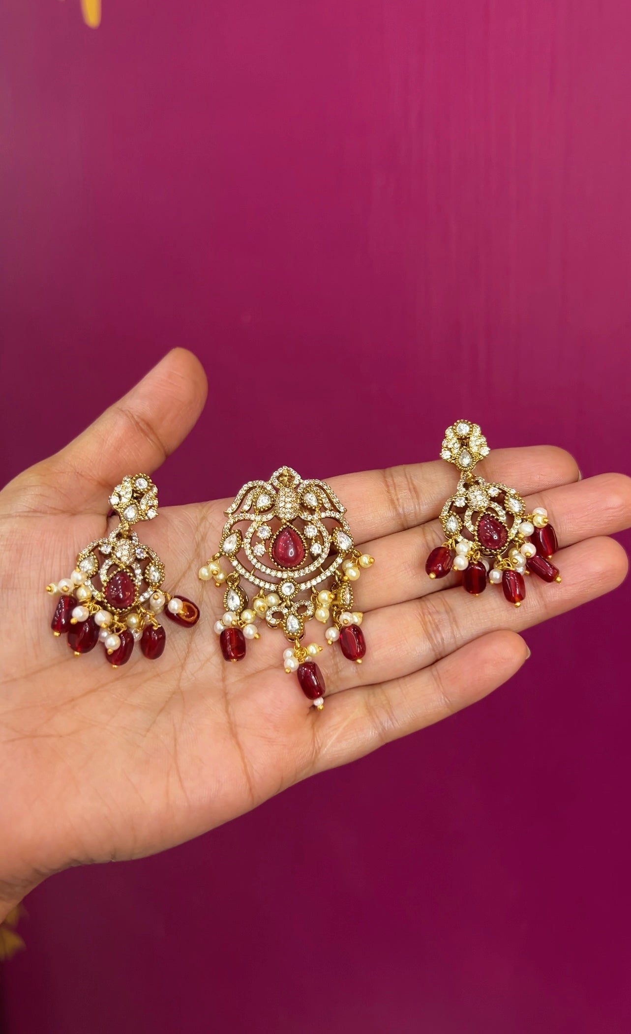 Mehendi Victorian locket set LS003