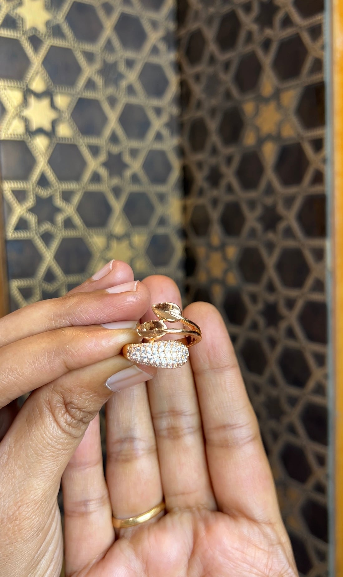 Rose gold adjustable ring RGFR001