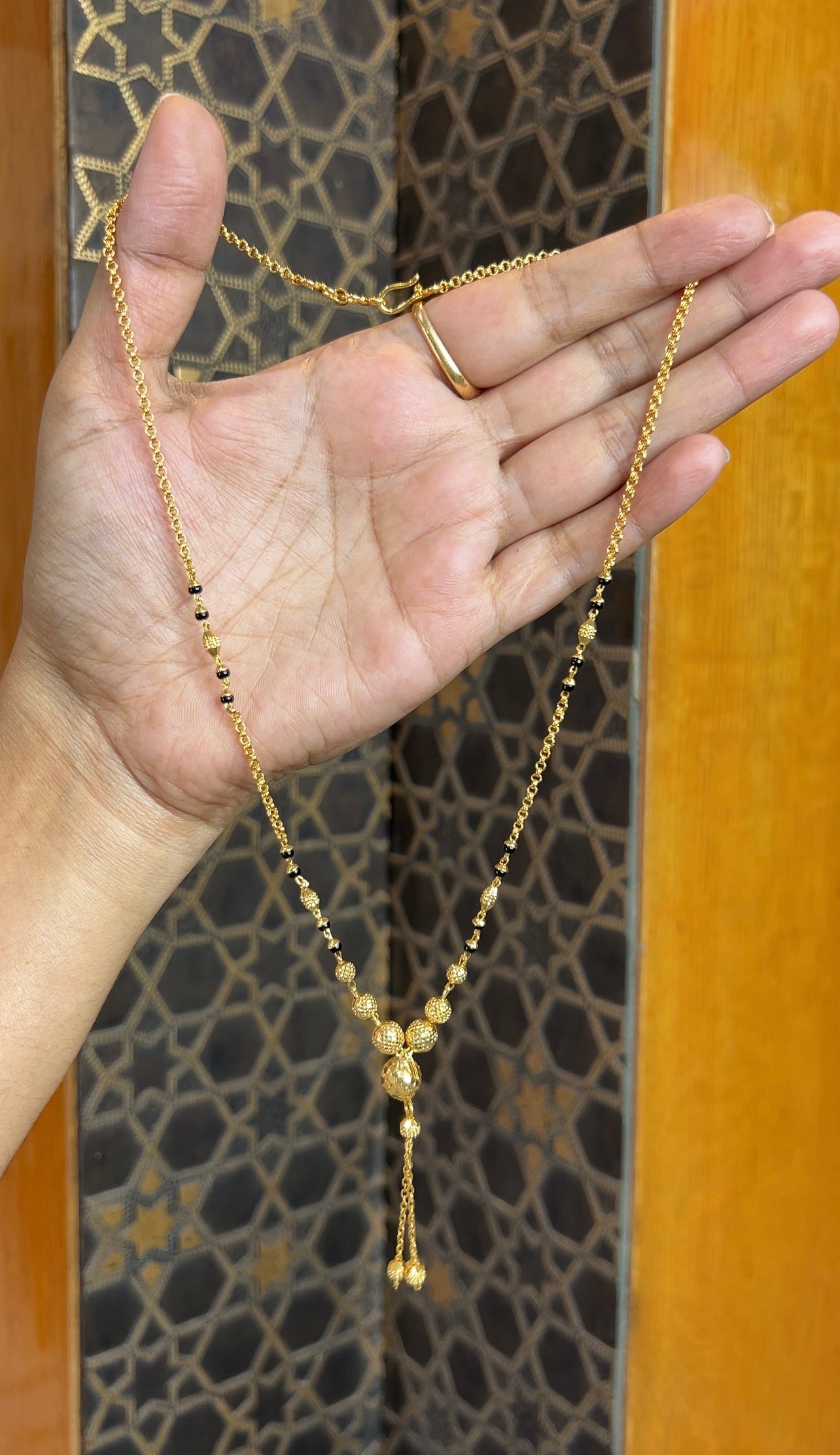 Black beads 18inches BB074