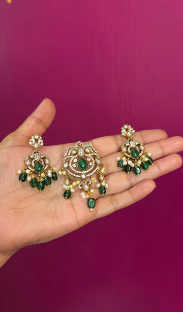 Mehendi Victorian locket set LS003