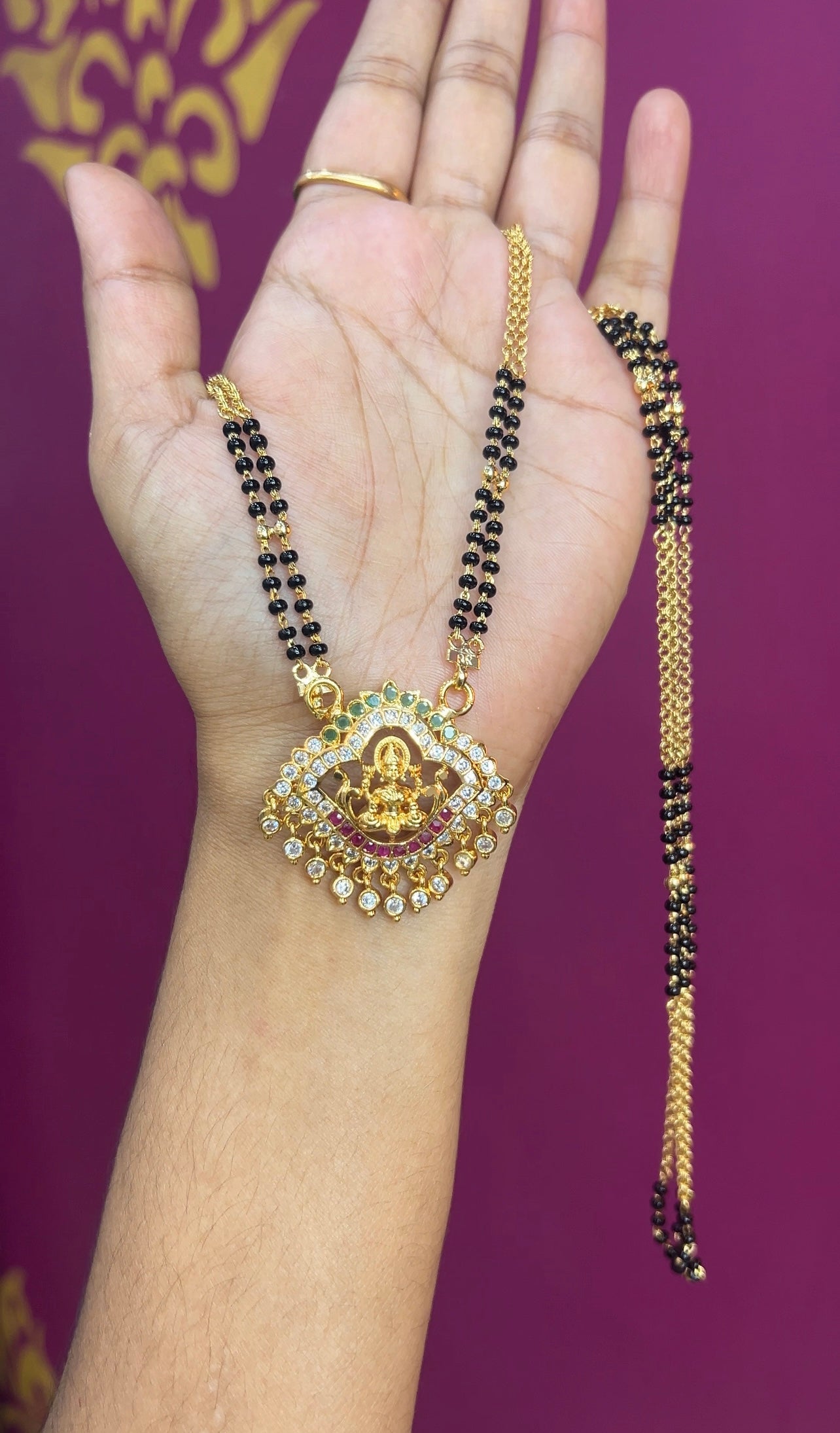 Black beads 26inches BB032