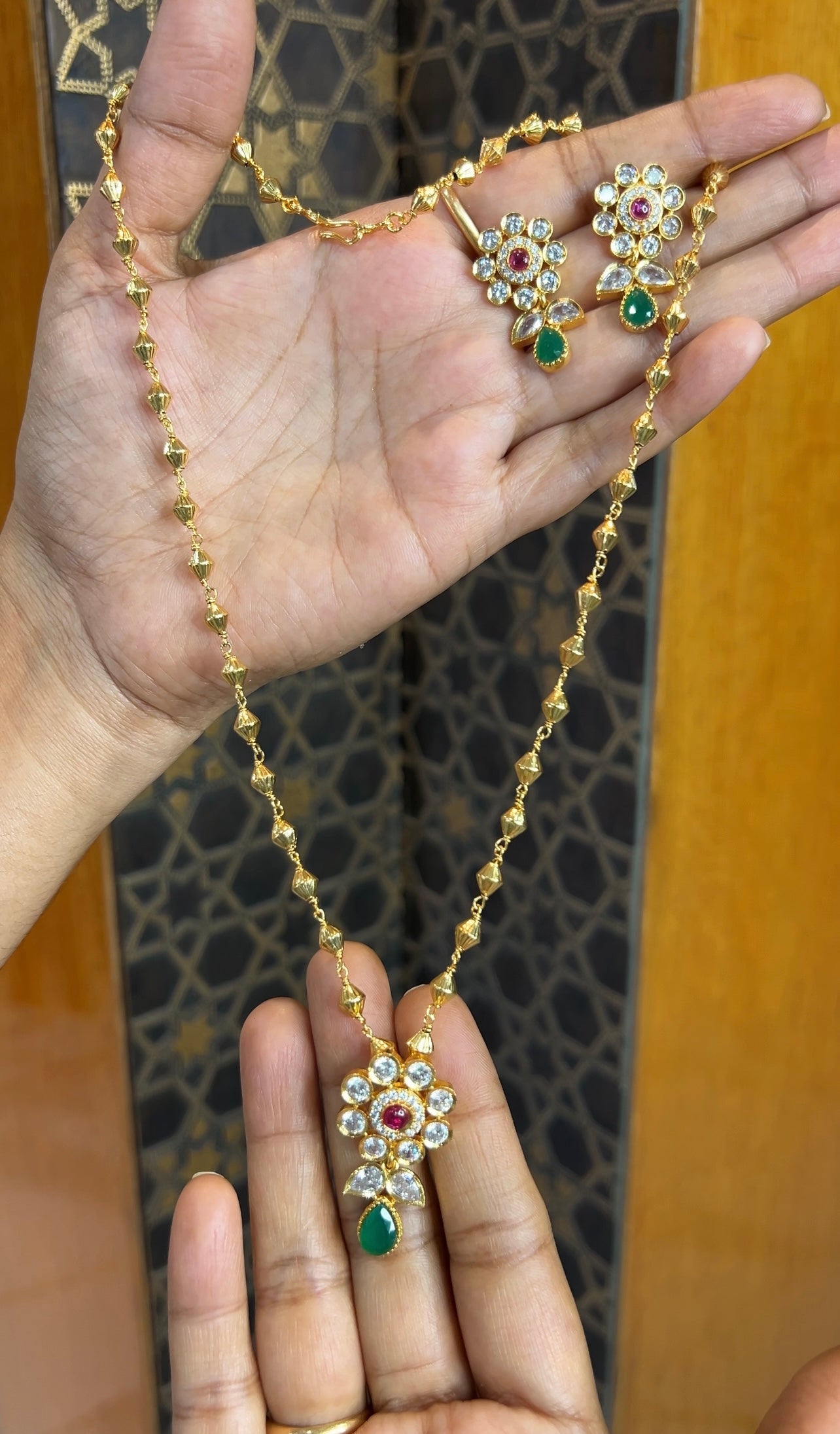 Chain with locket set 18inches BCH066