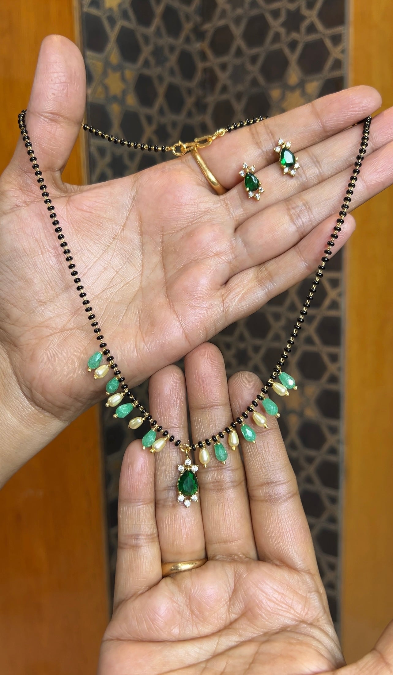 Black beads 16inches BB072