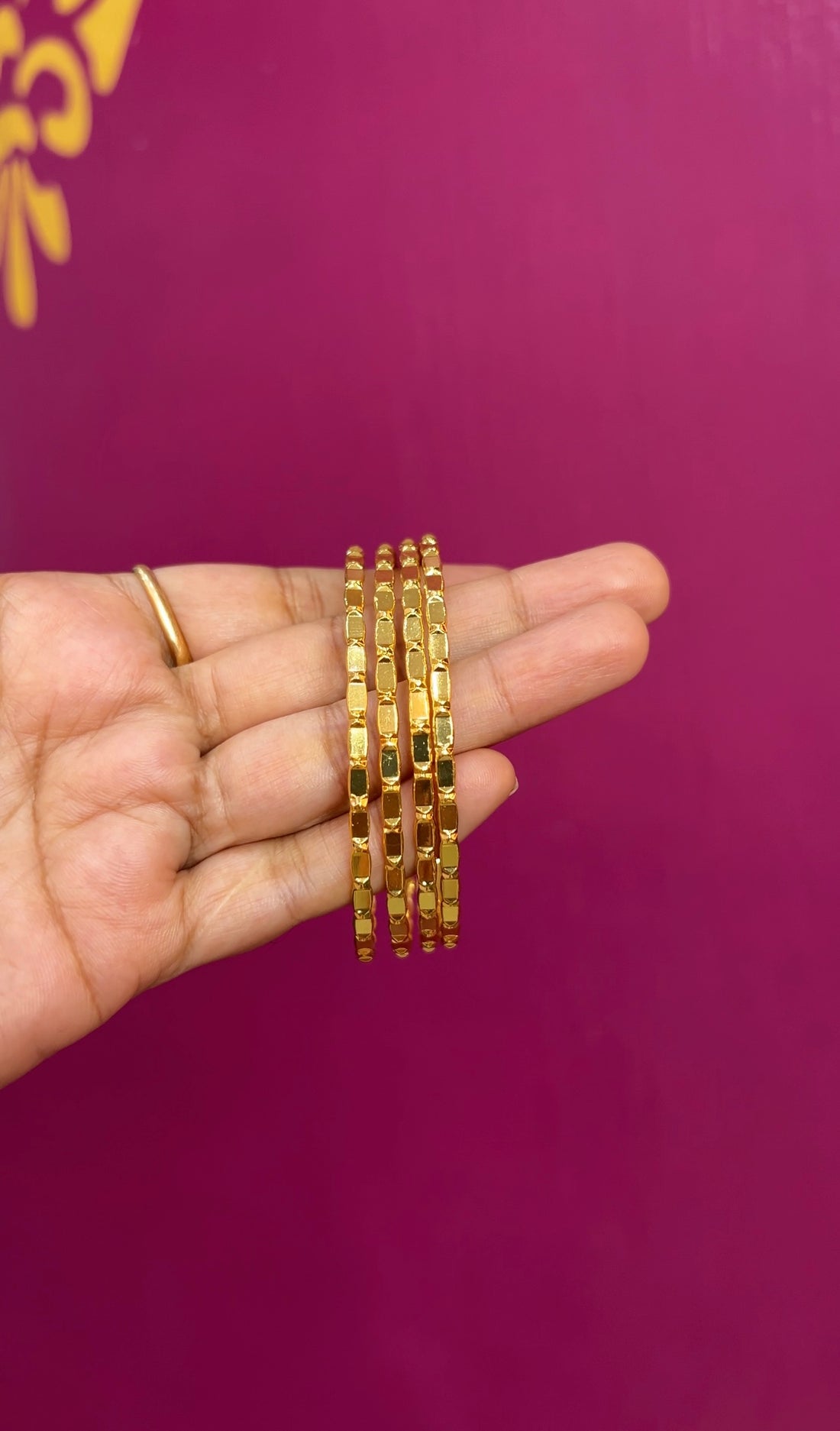 Bangles BNG009