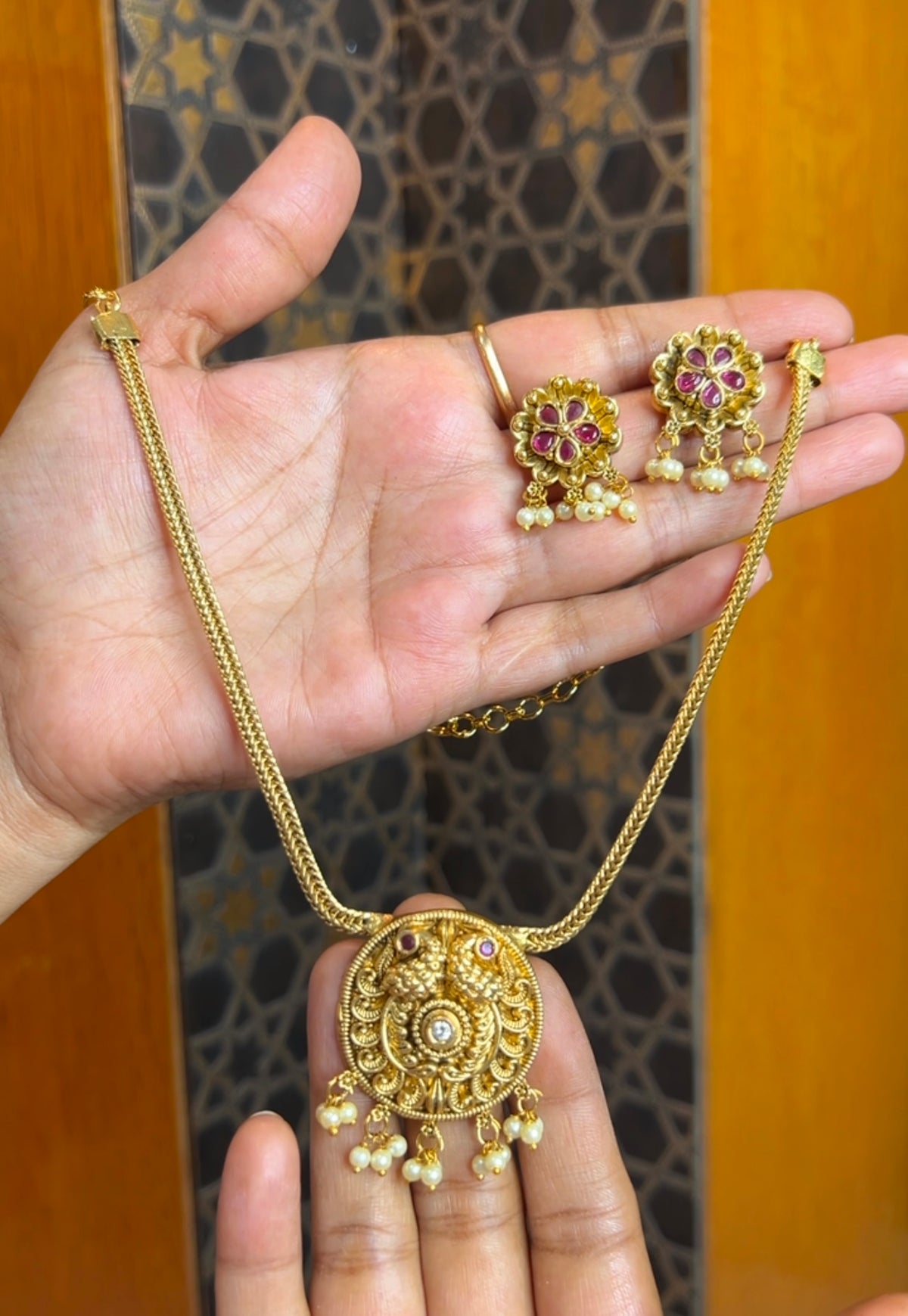 Antique necklace NK215