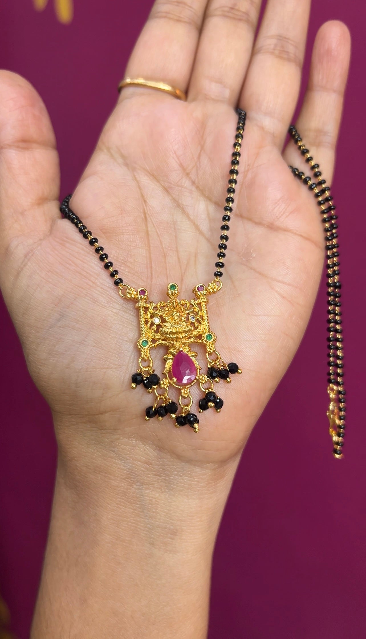 Black beads 18inches BB065