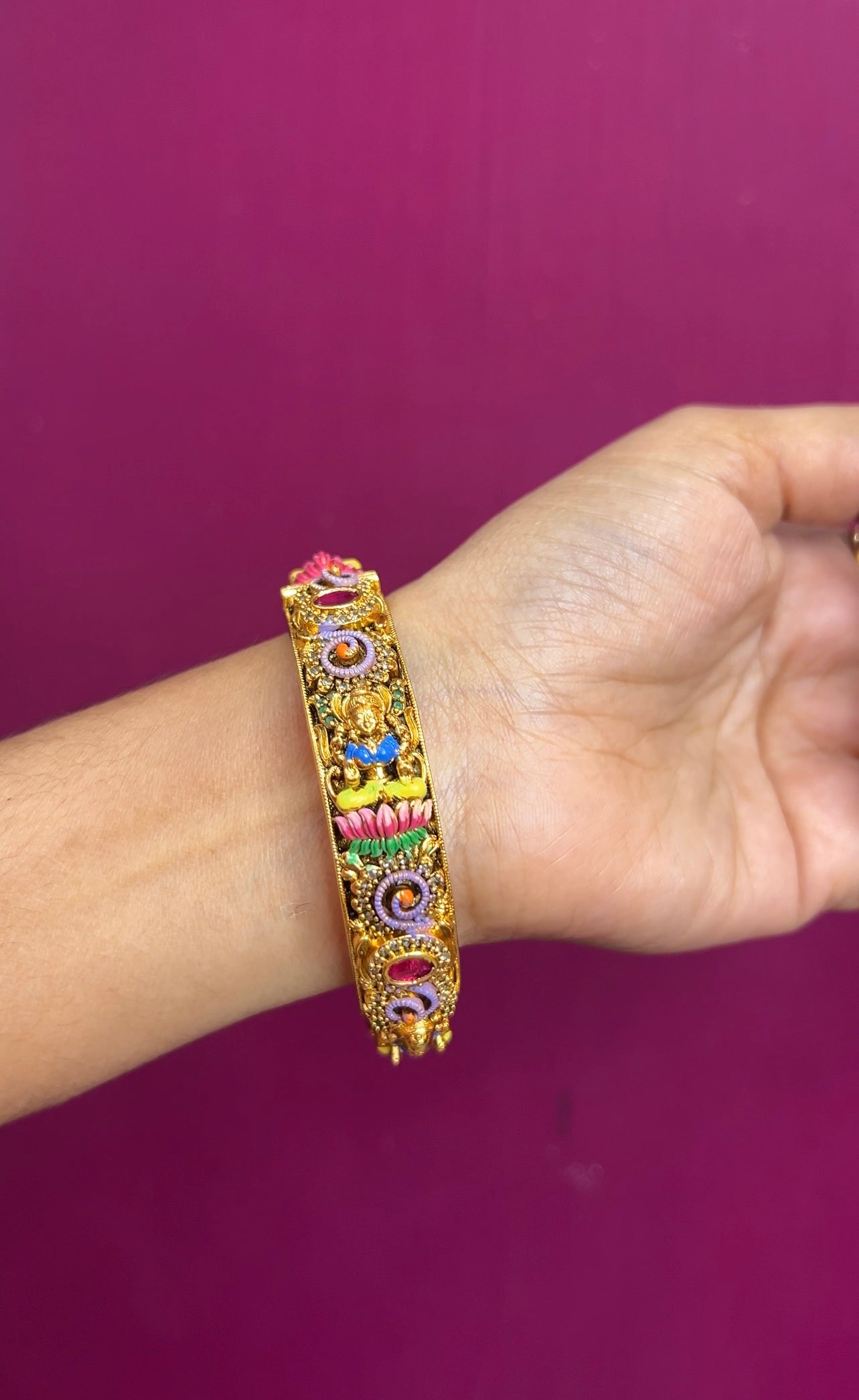 Menakari Bangle NBNG002