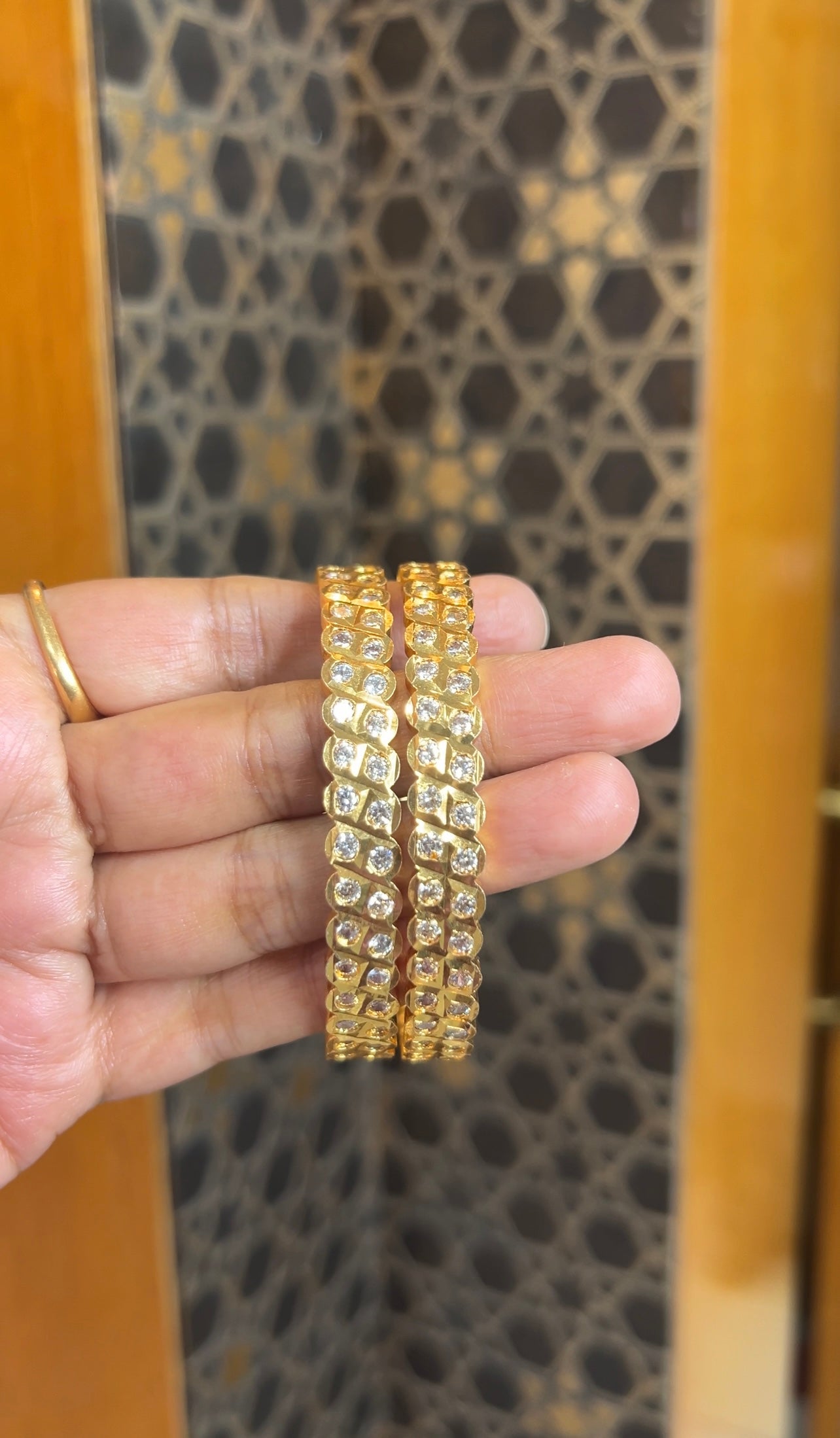 Bangles CZB012