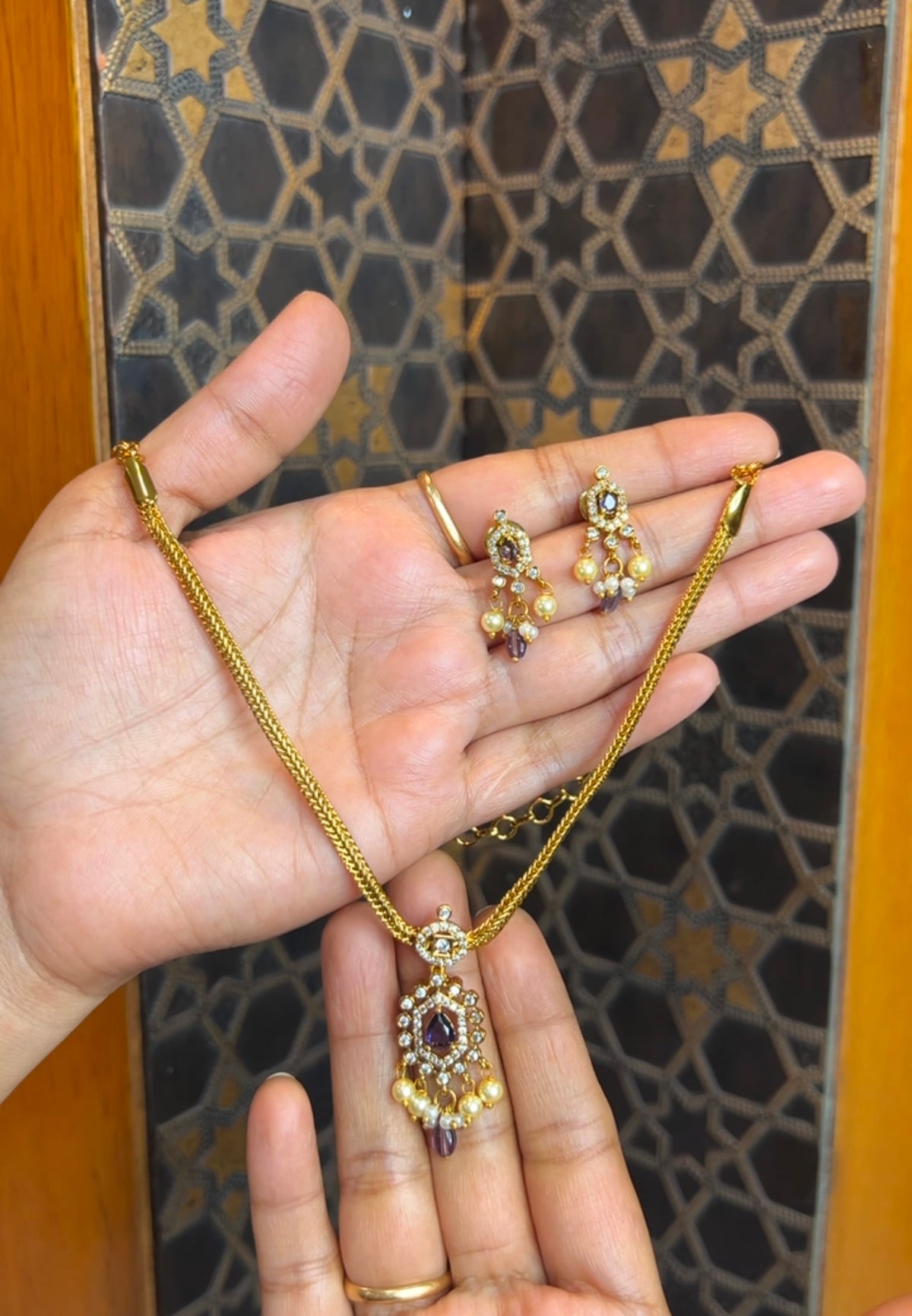 Antique necklace NK223