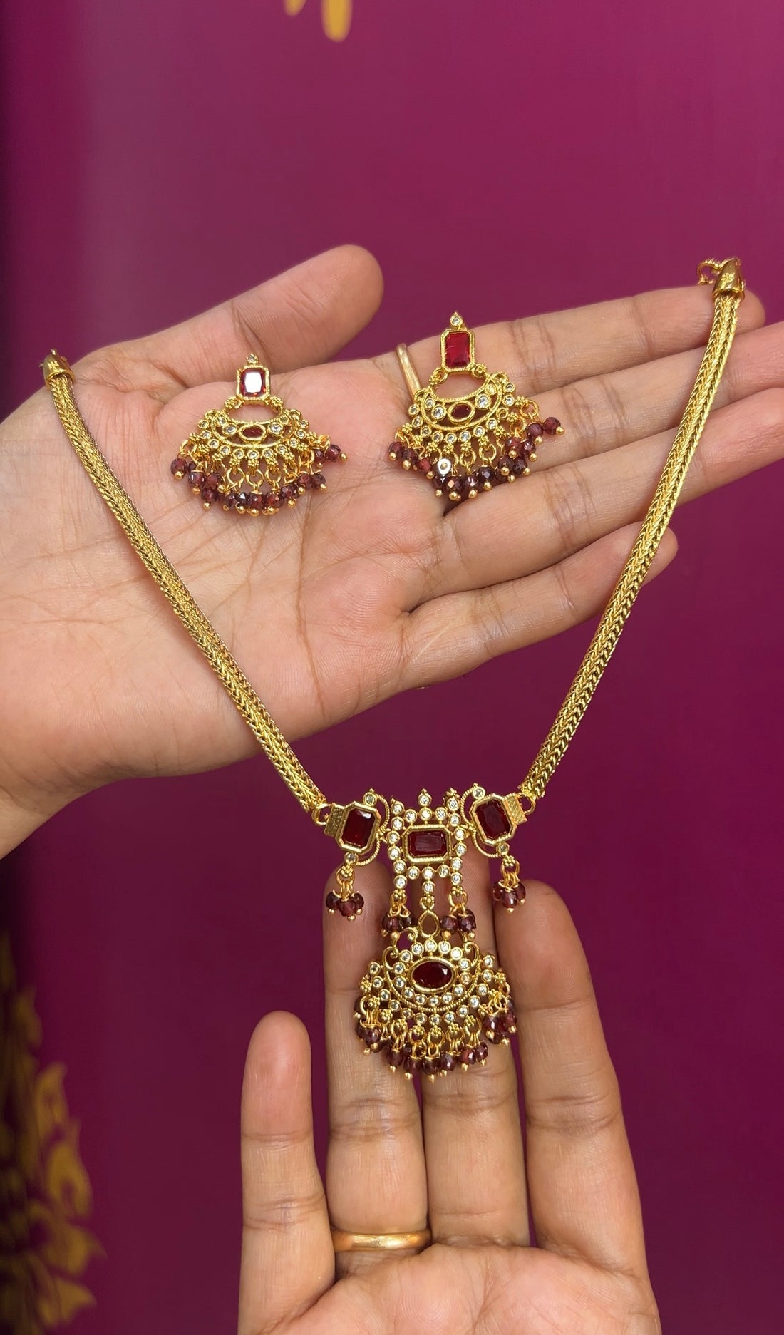 Necklace NK079