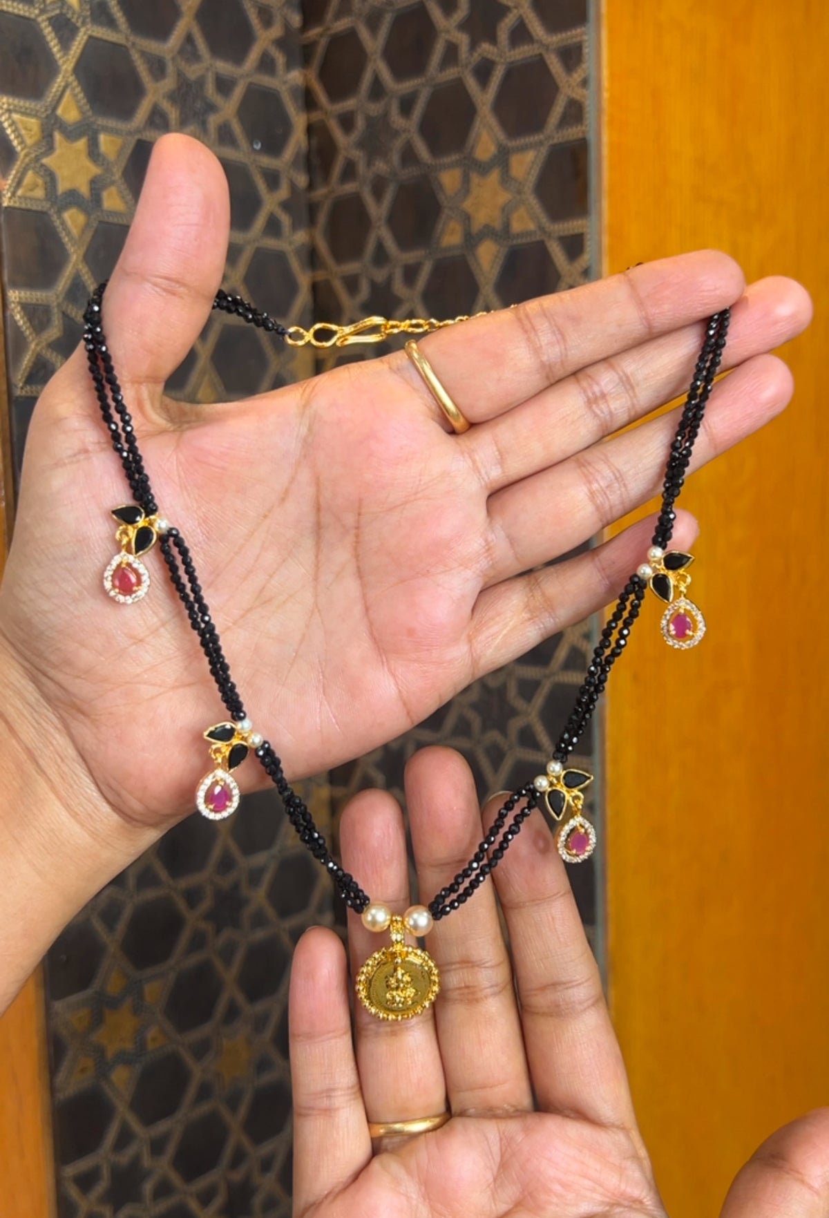 Black beads 16inches BB105
