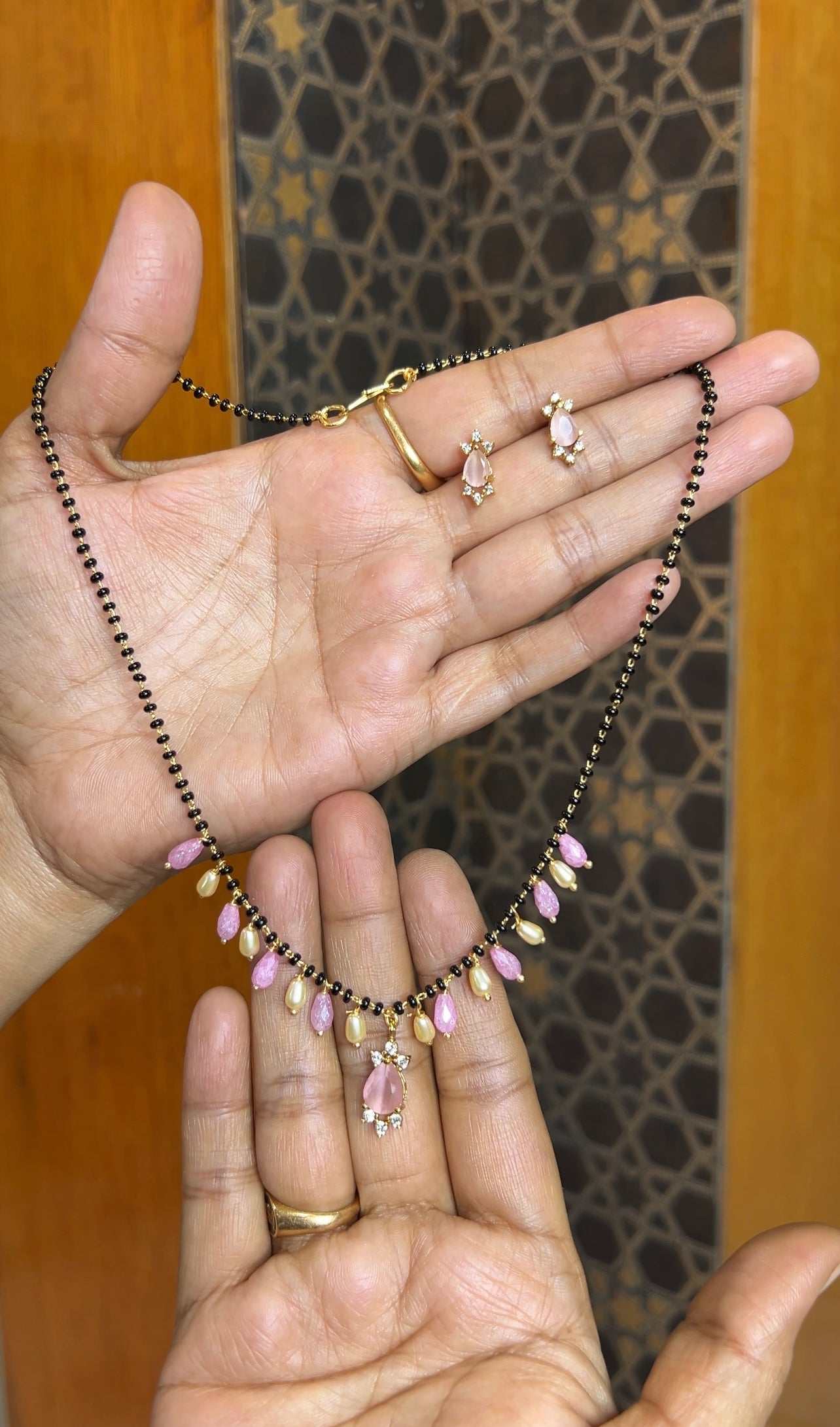 Black beads 16inches BB072