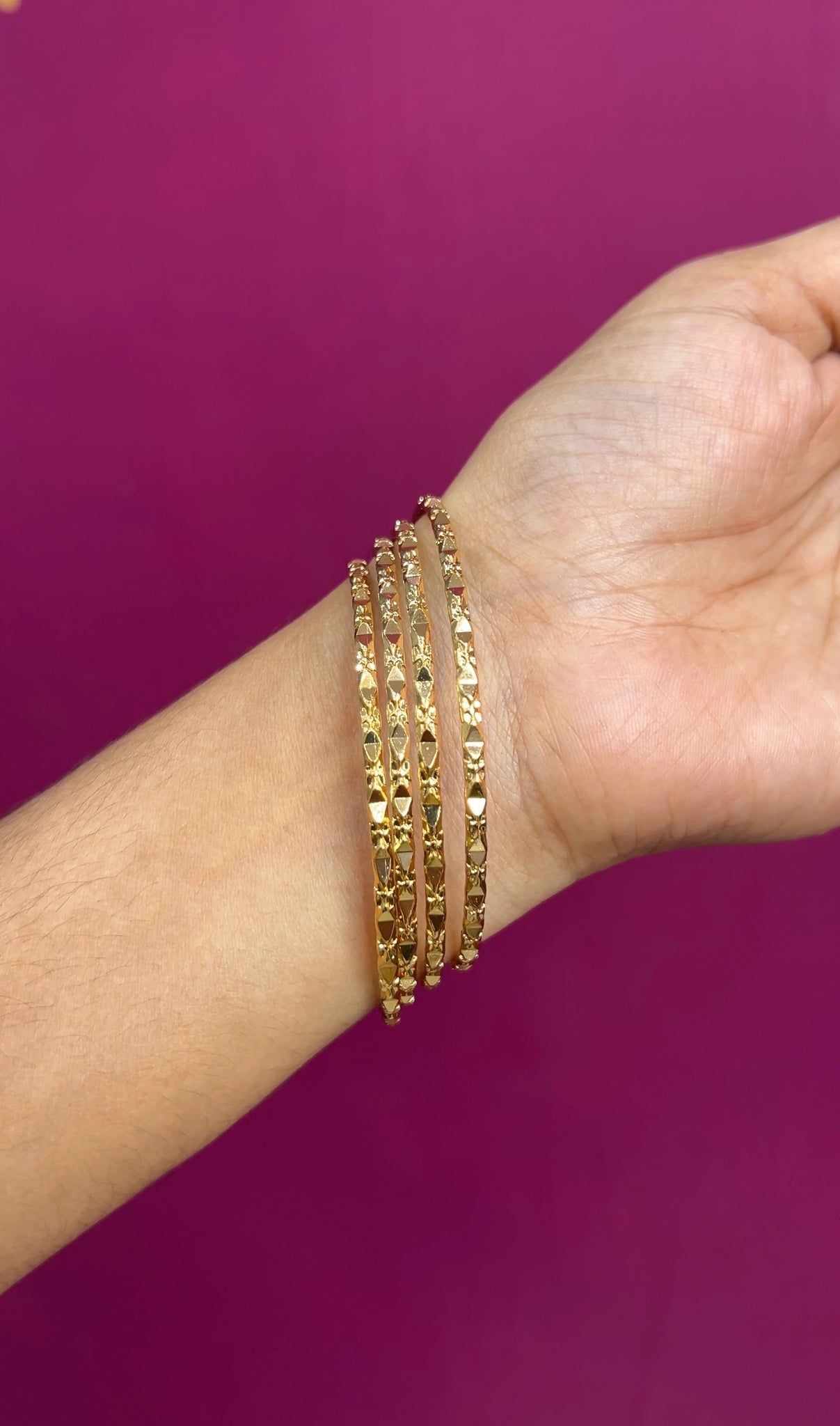 Bangles BNG005