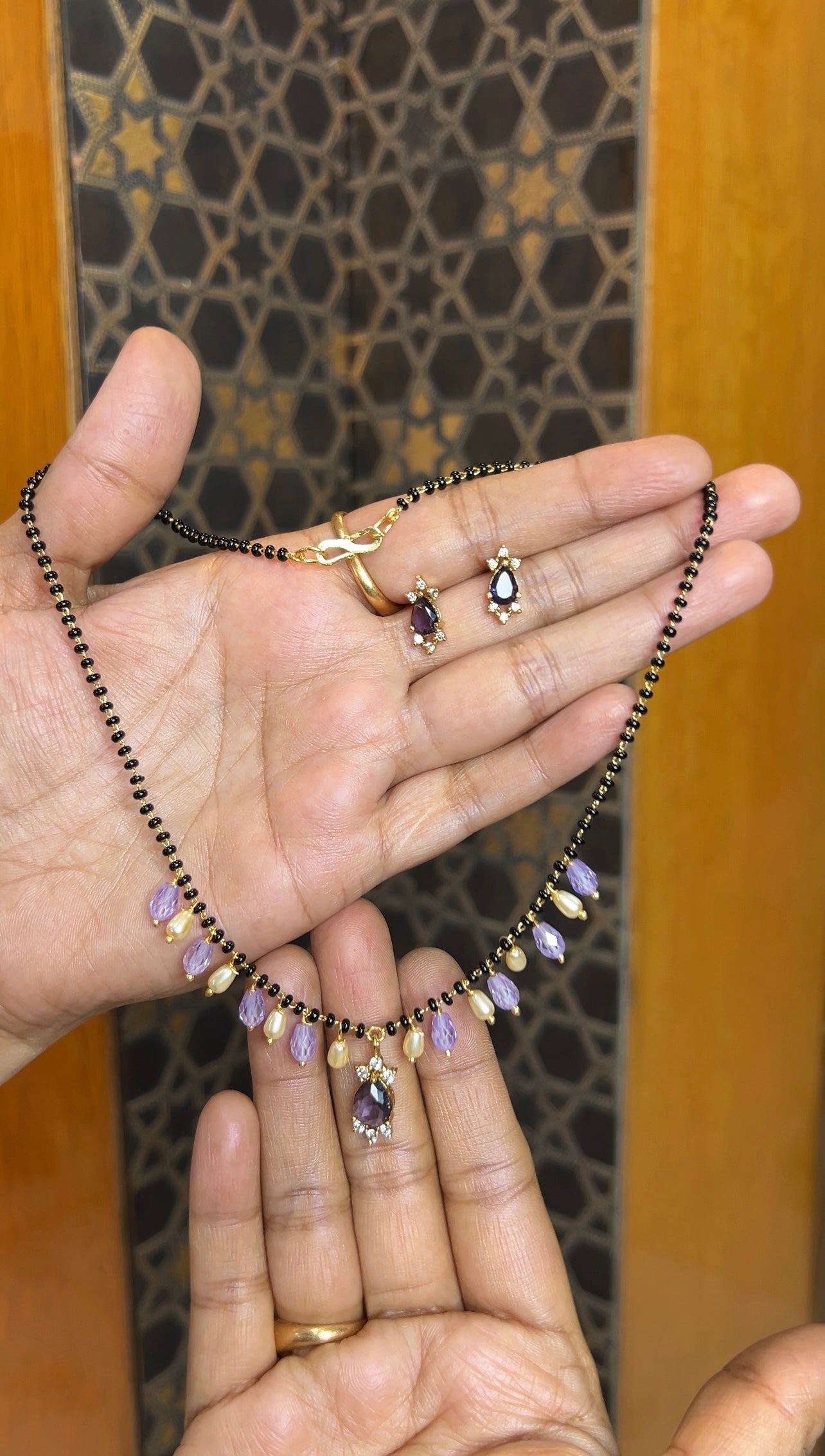 Black beads 16inches BB072