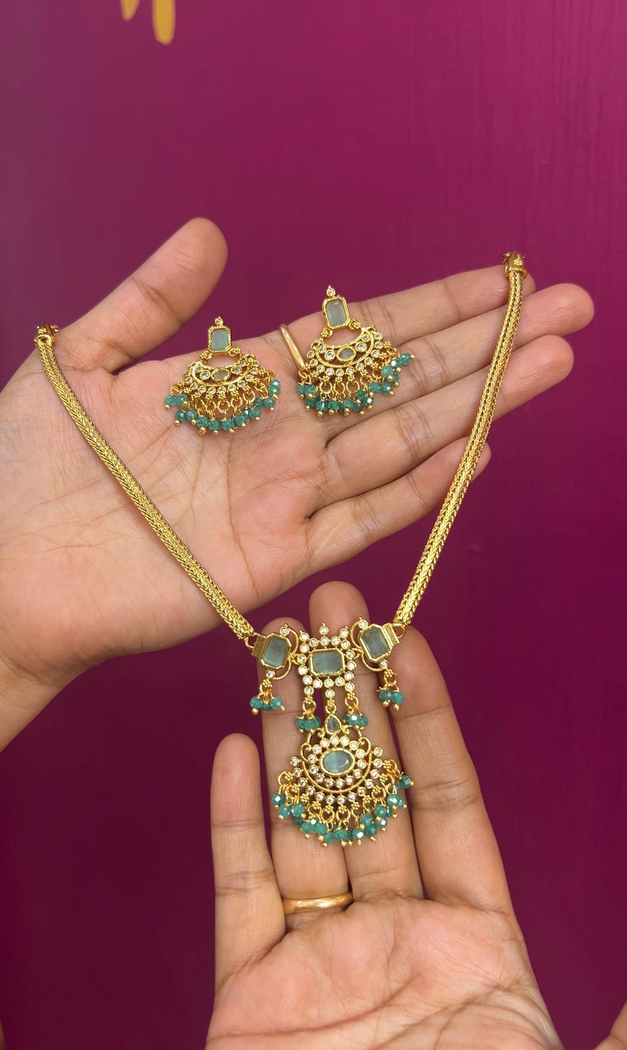Necklace NK079