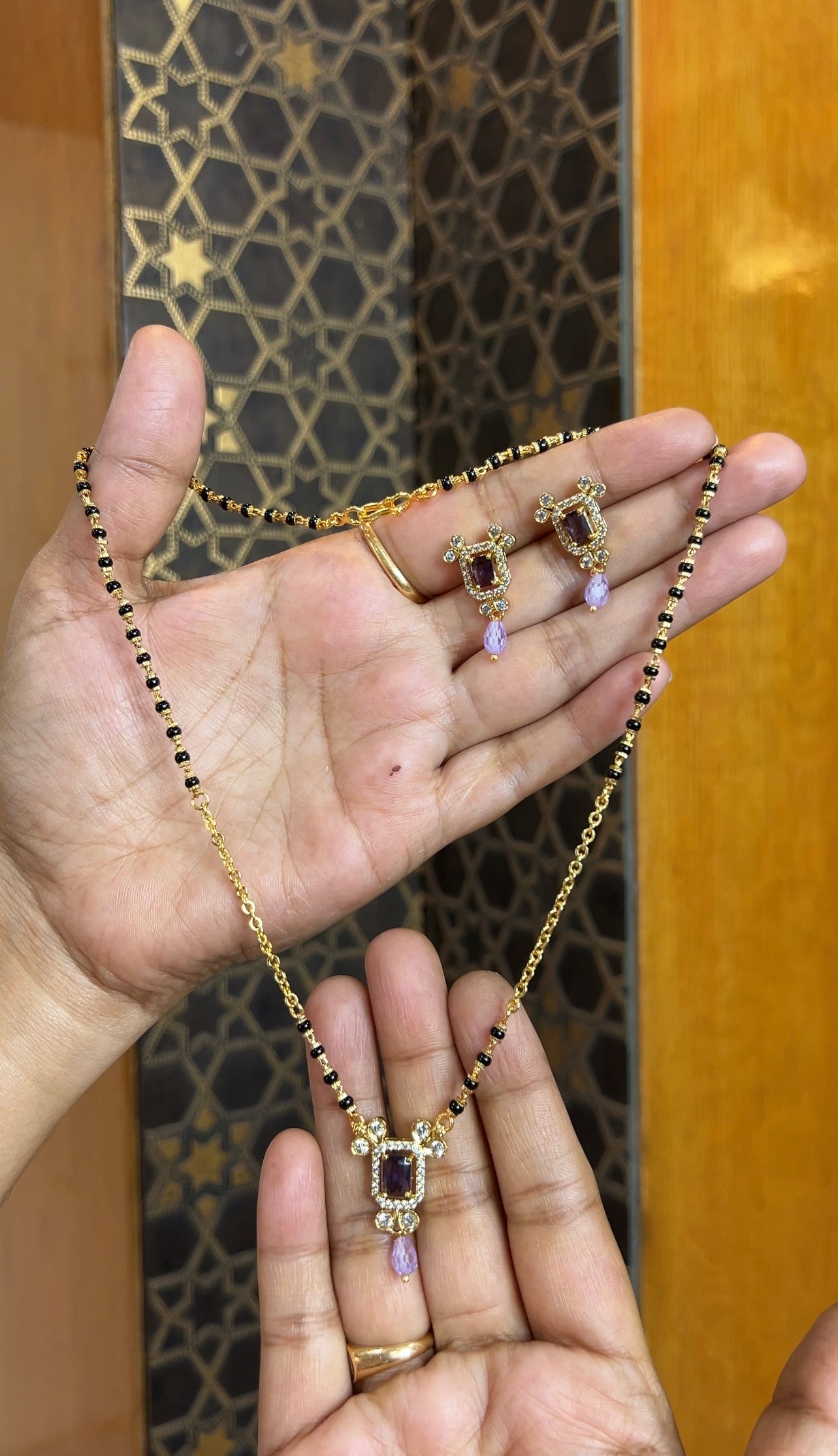 Black beads 16inches BB076