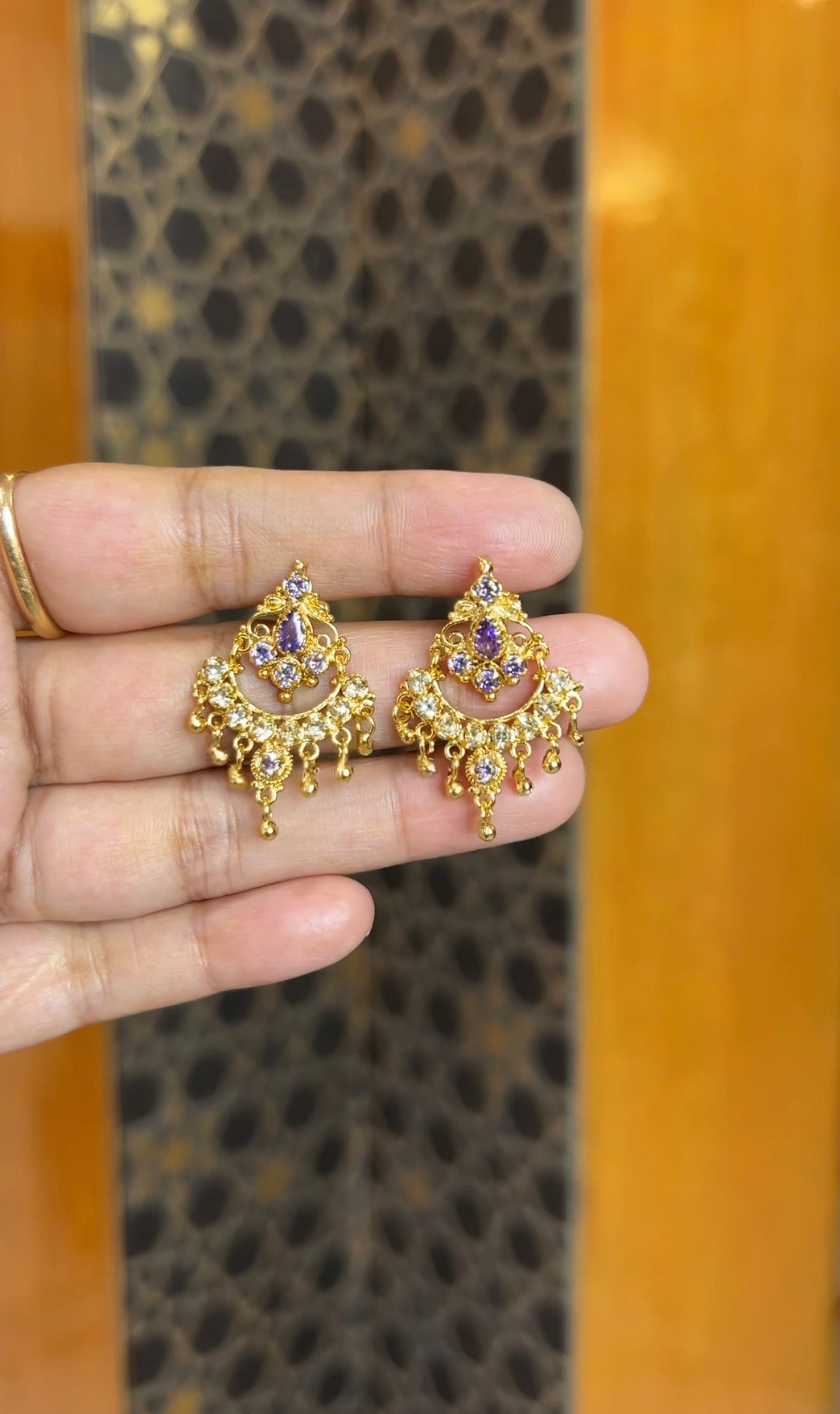 Earrings ER198