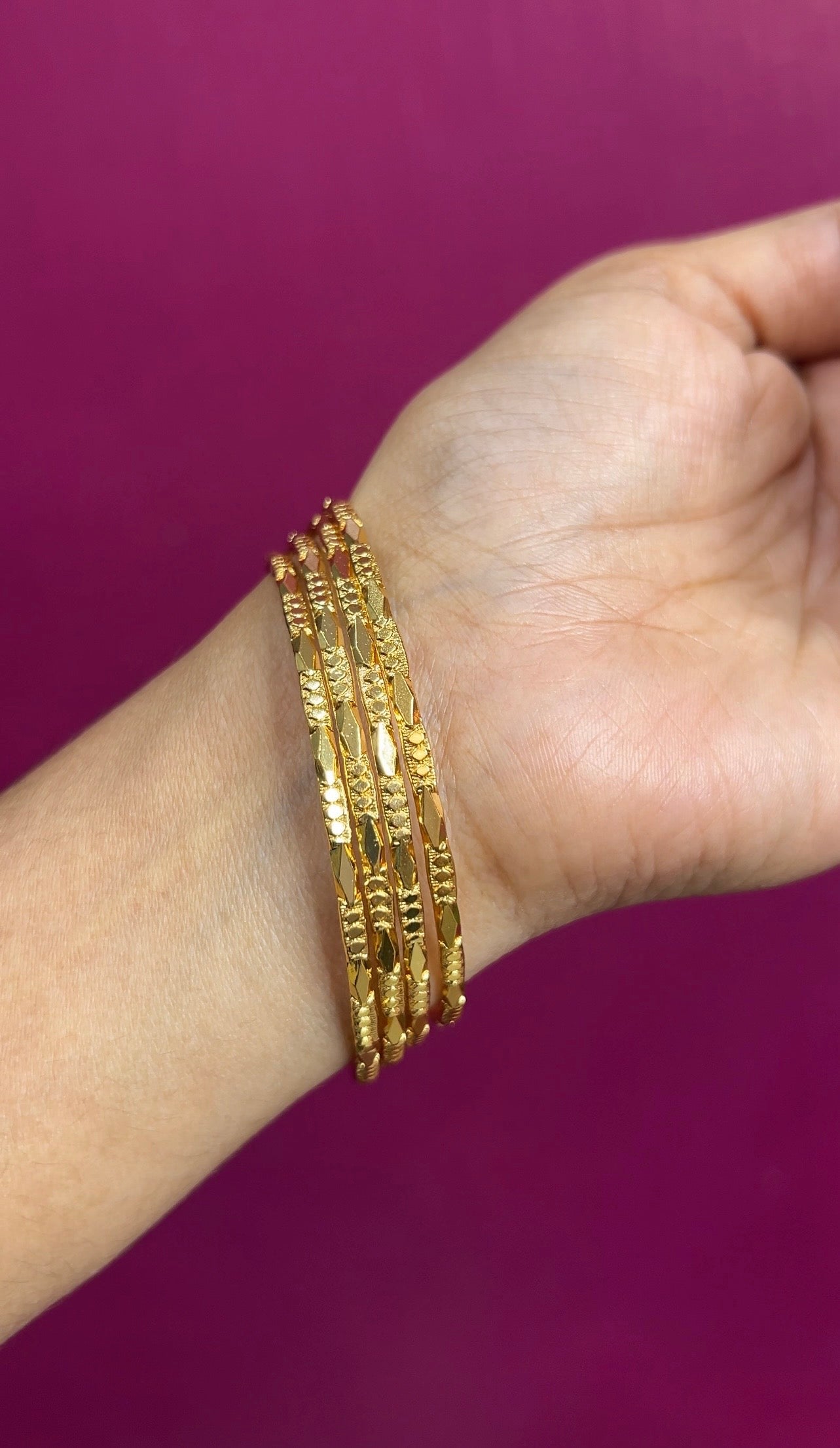 Bangles BNG011