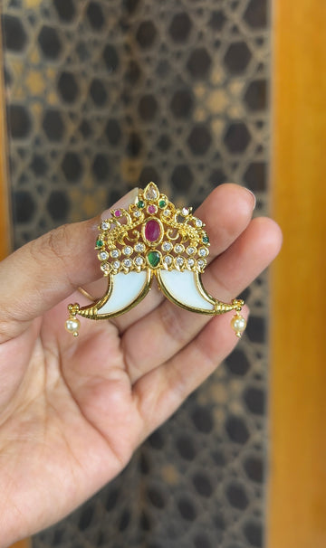 Locket LK001