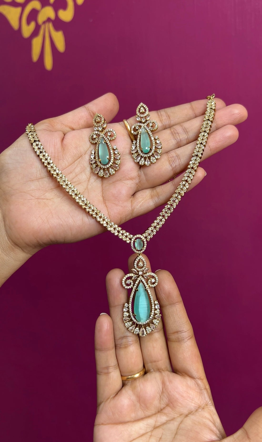 Mehendi Victorian necklace NK074