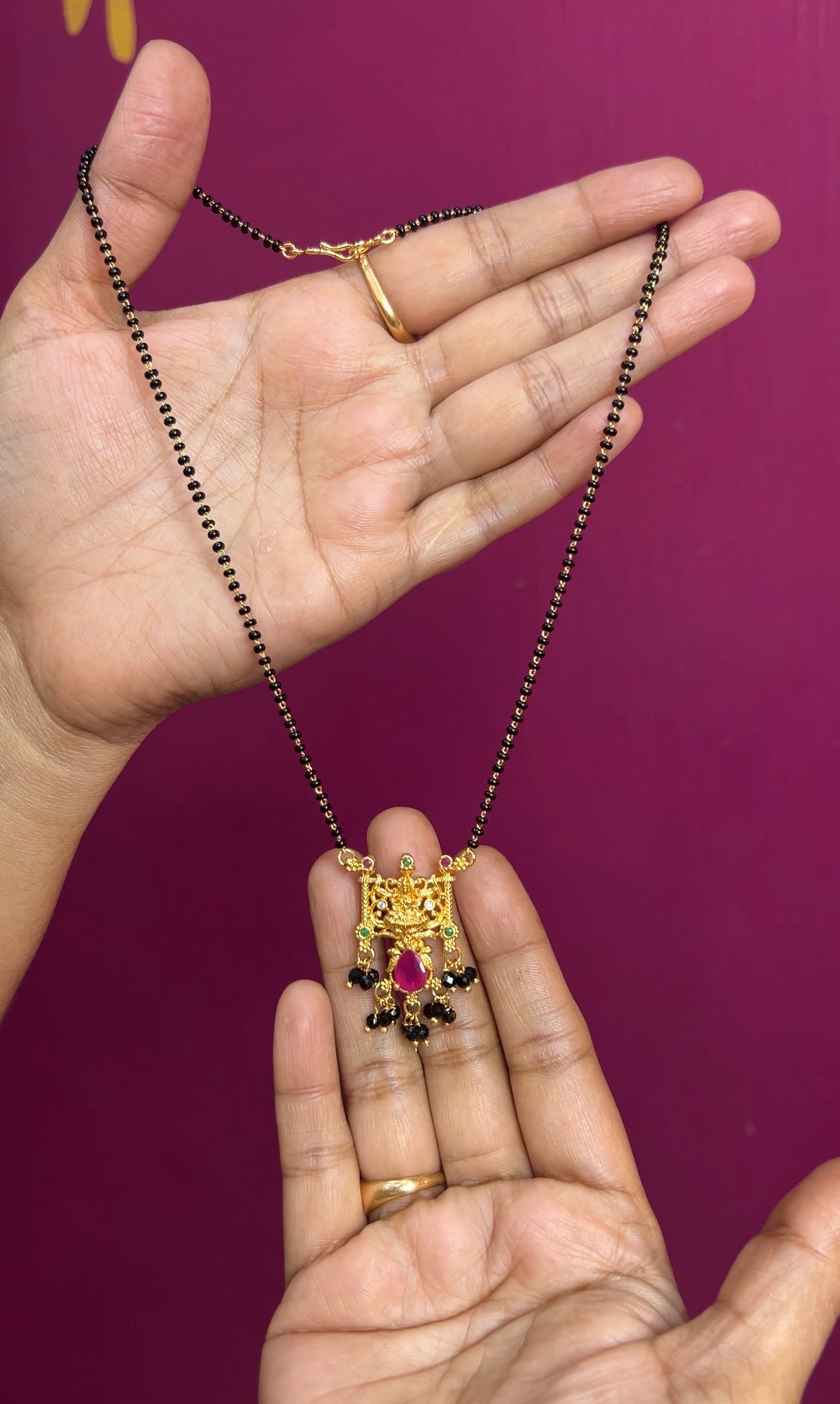 Black beads 18inches BB065