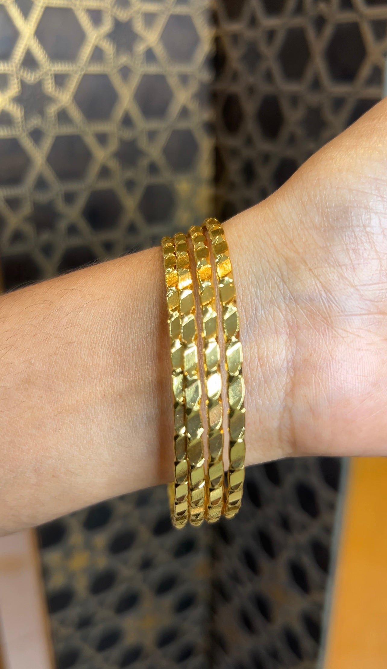 Bangles BNG014