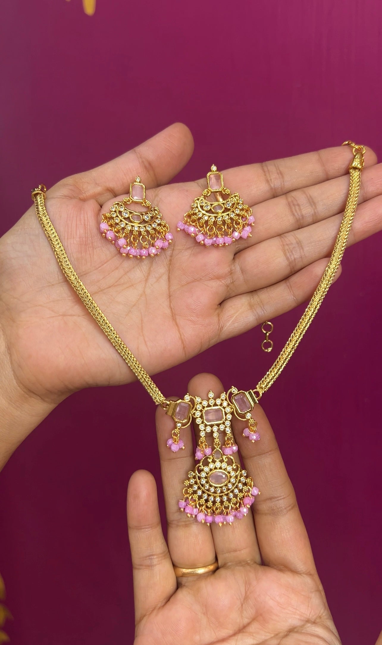 Necklace NK079