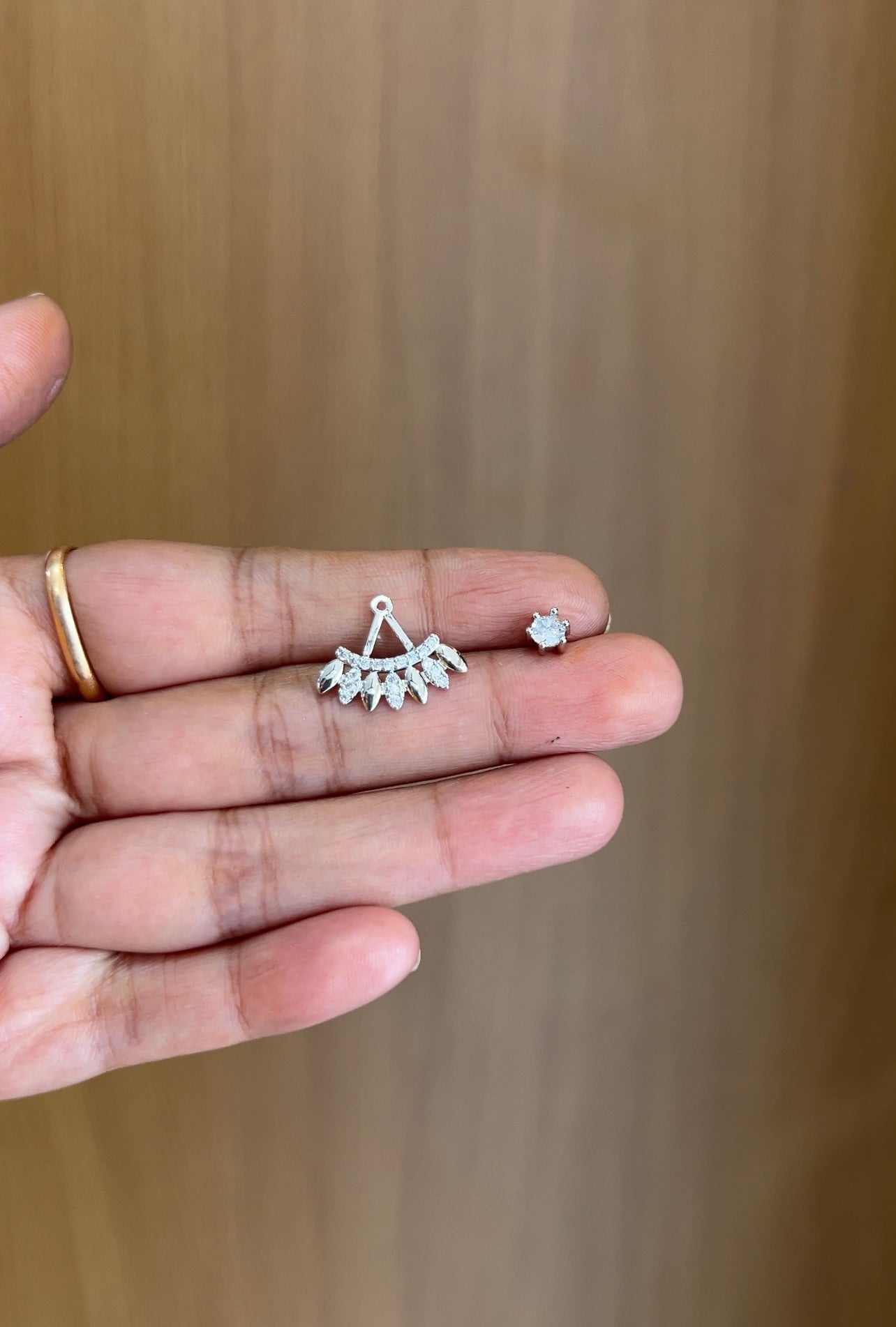 Rhodium finish Earrings ER209