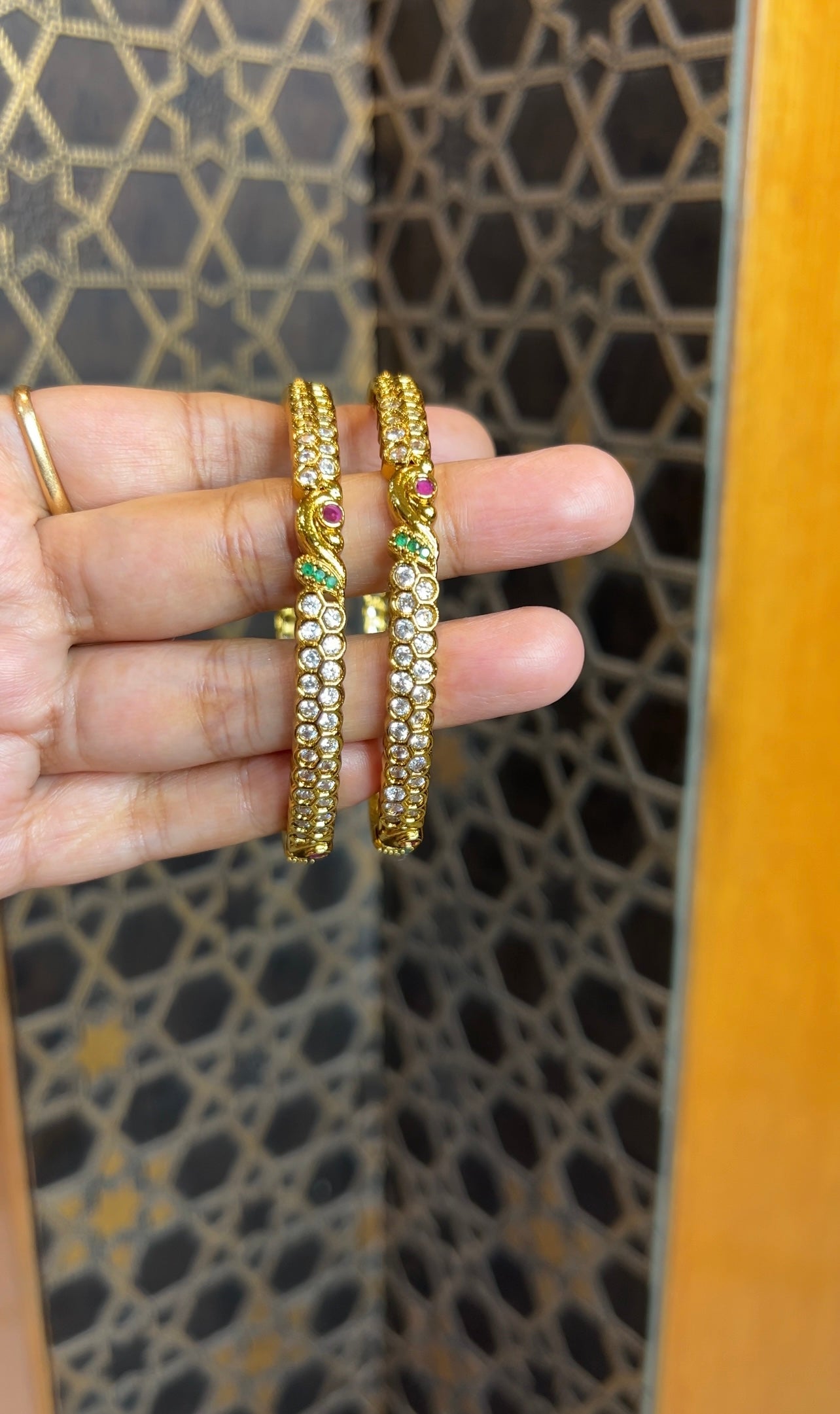 Antique bangles CZB008