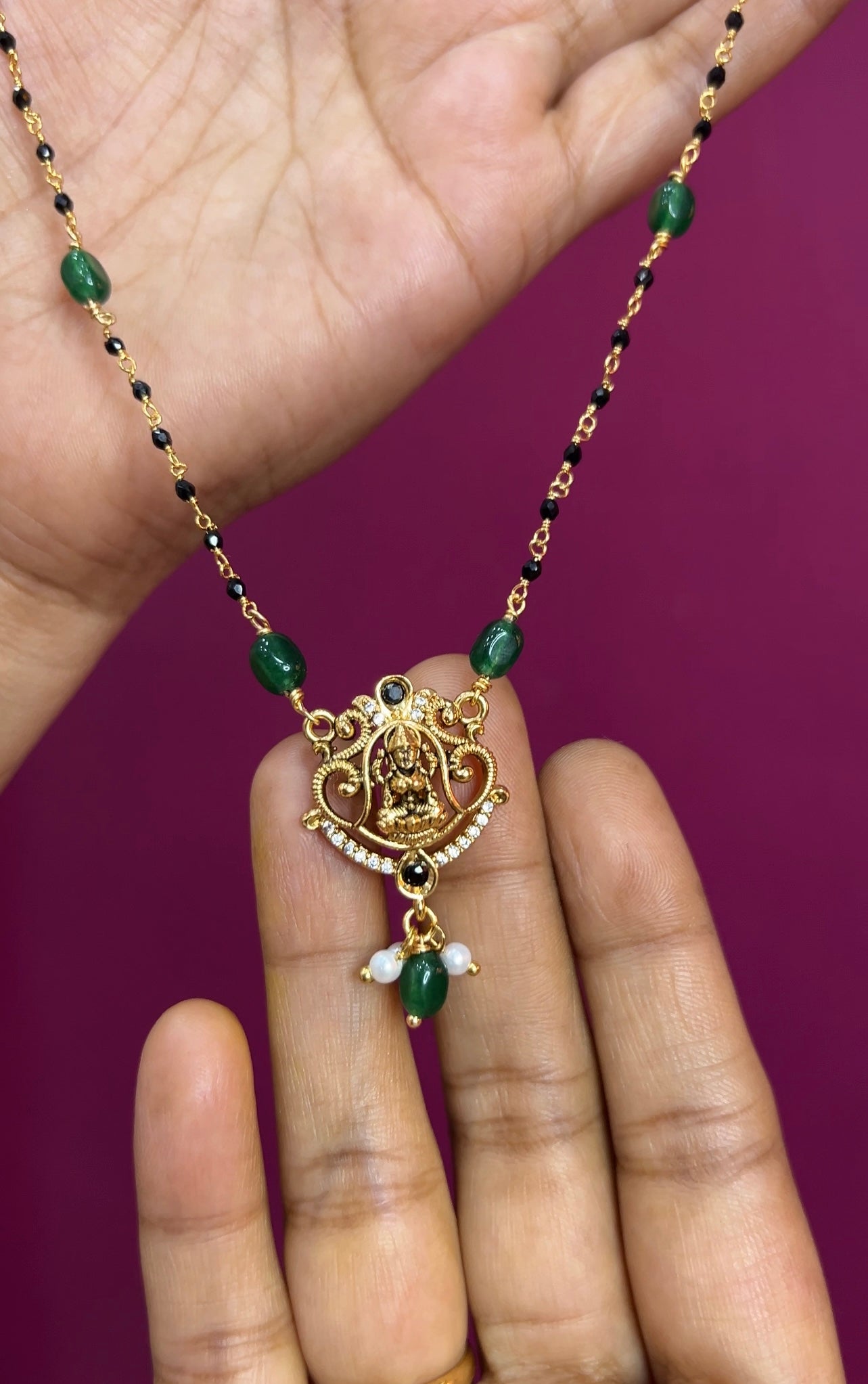 Black beads 16inches BB030