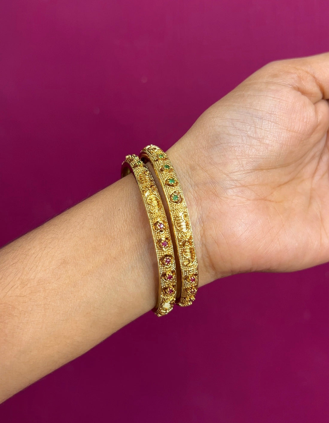 Bangles BNG001